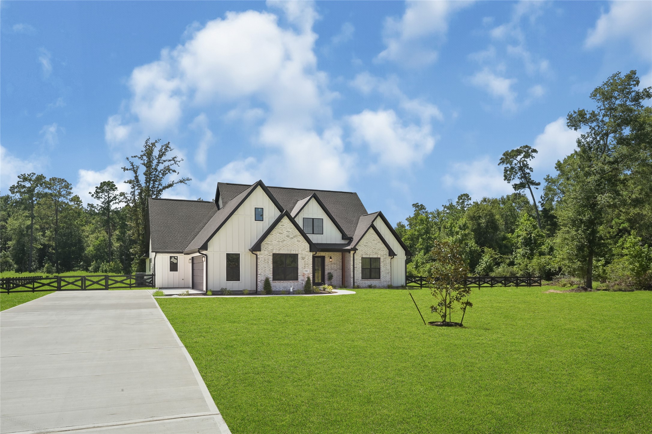 15004 Tybee Lane Property Photo 1