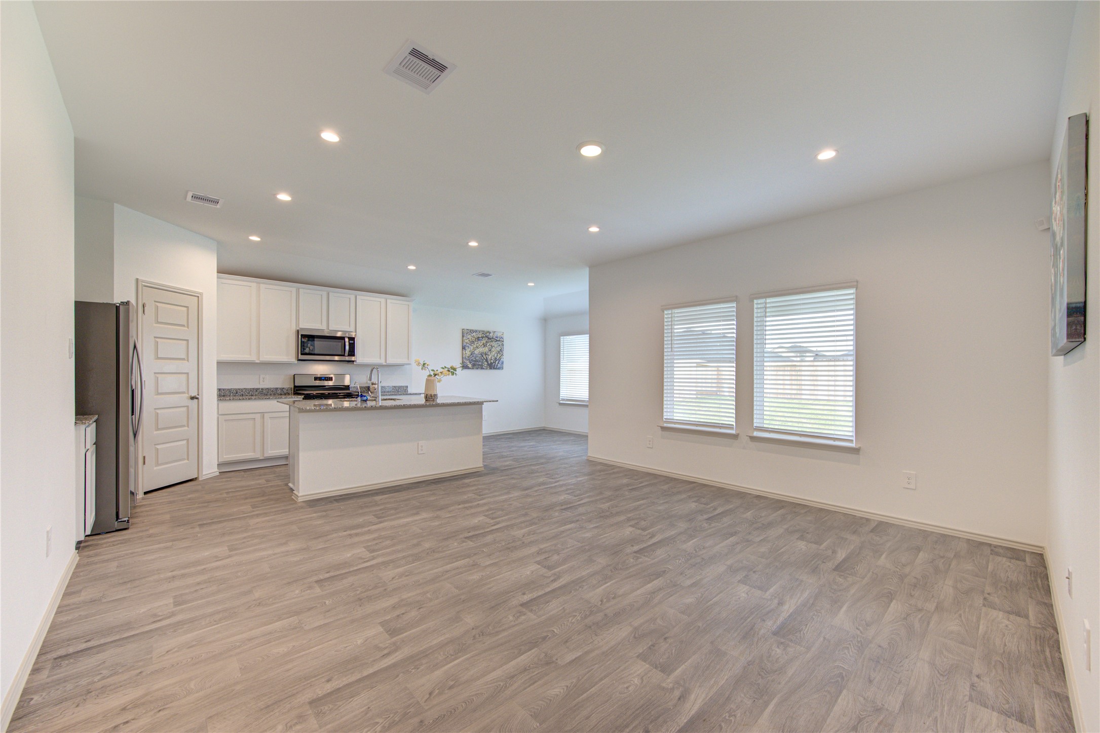 7315 Sunset Creek Drive Property Photo 10