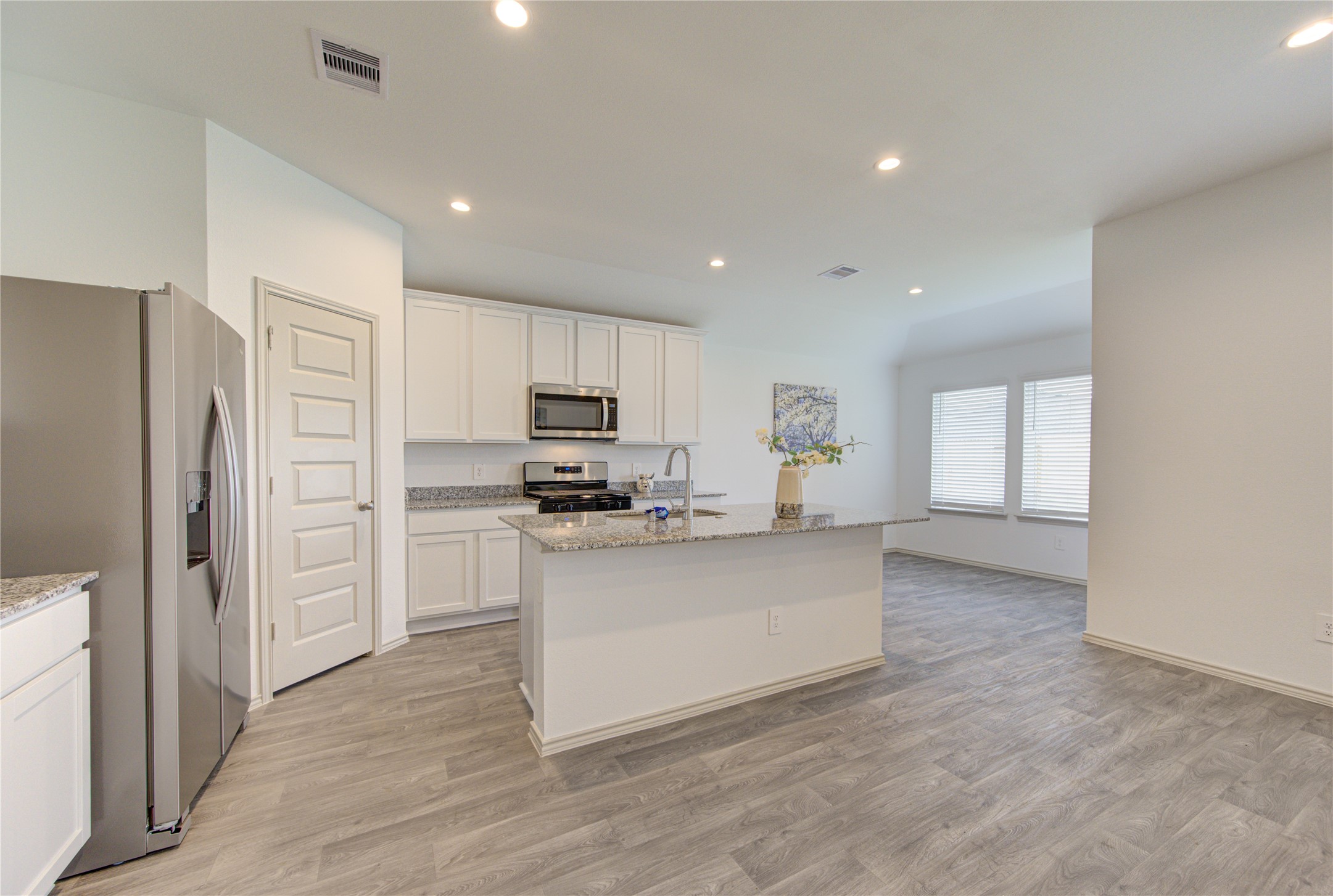 7315 Sunset Creek Drive Property Photo 13