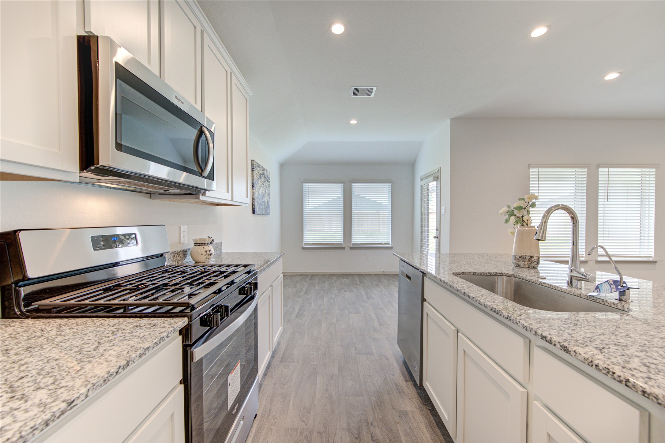 7315 Sunset Creek Drive Property Photo 17