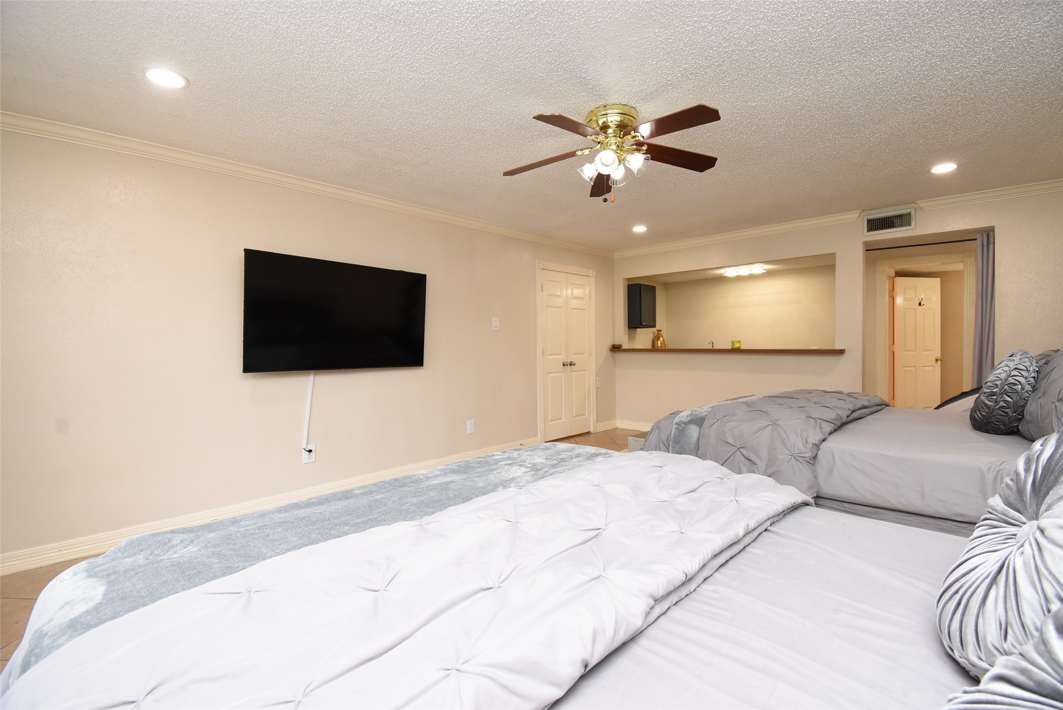 7726 Miller Glen Lane Property Photo 24