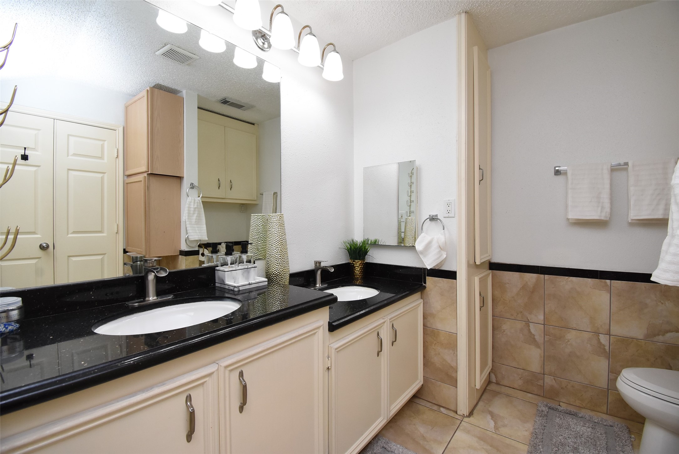 7726 Miller Glen Lane Property Photo 38
