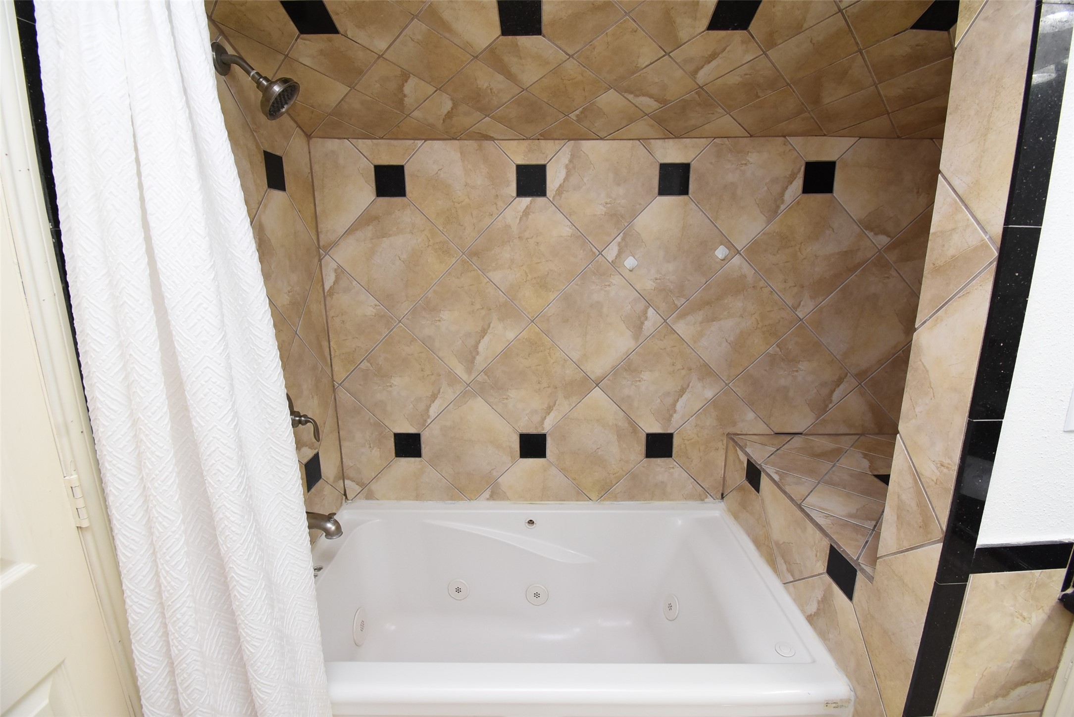 7726 Miller Glen Lane Property Photo 39