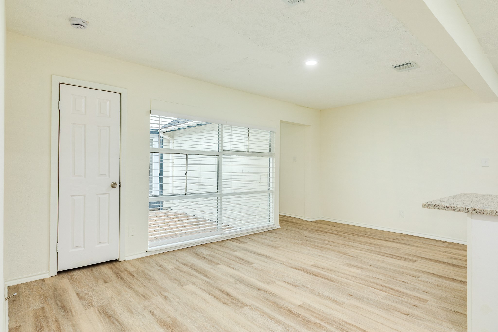 408 Gardenia Street Property Photo 7