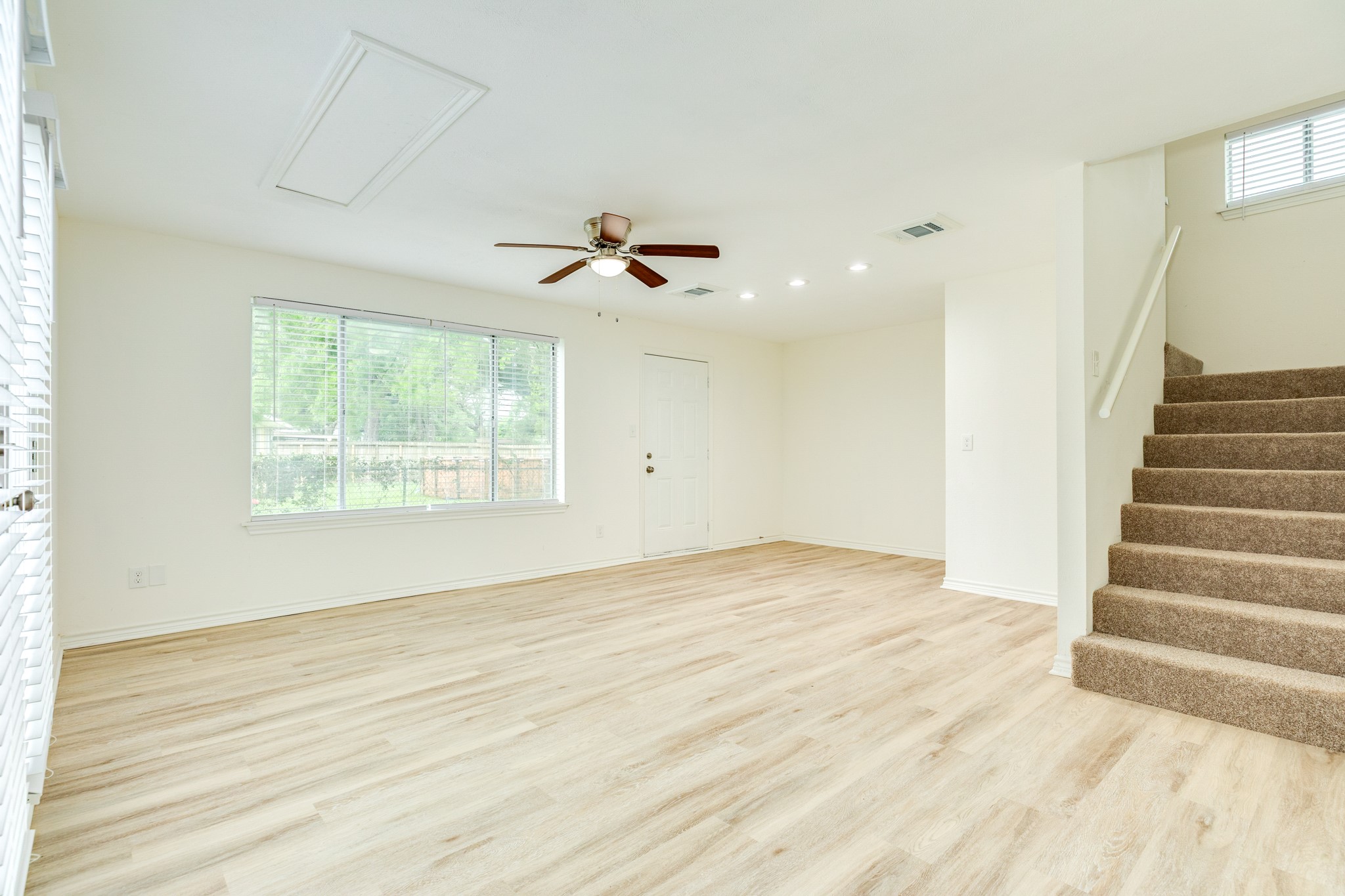 408 Gardenia Street Property Photo 9