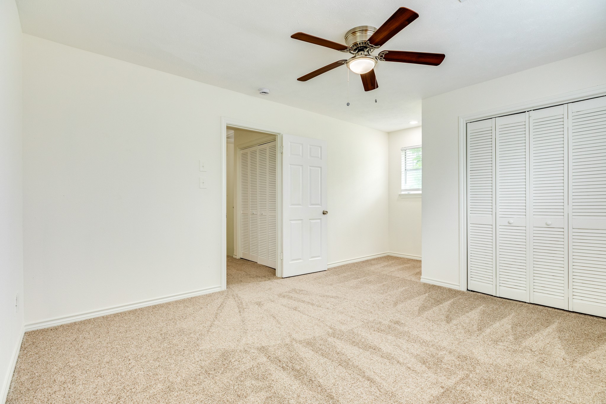 408 Gardenia Street Property Photo 13