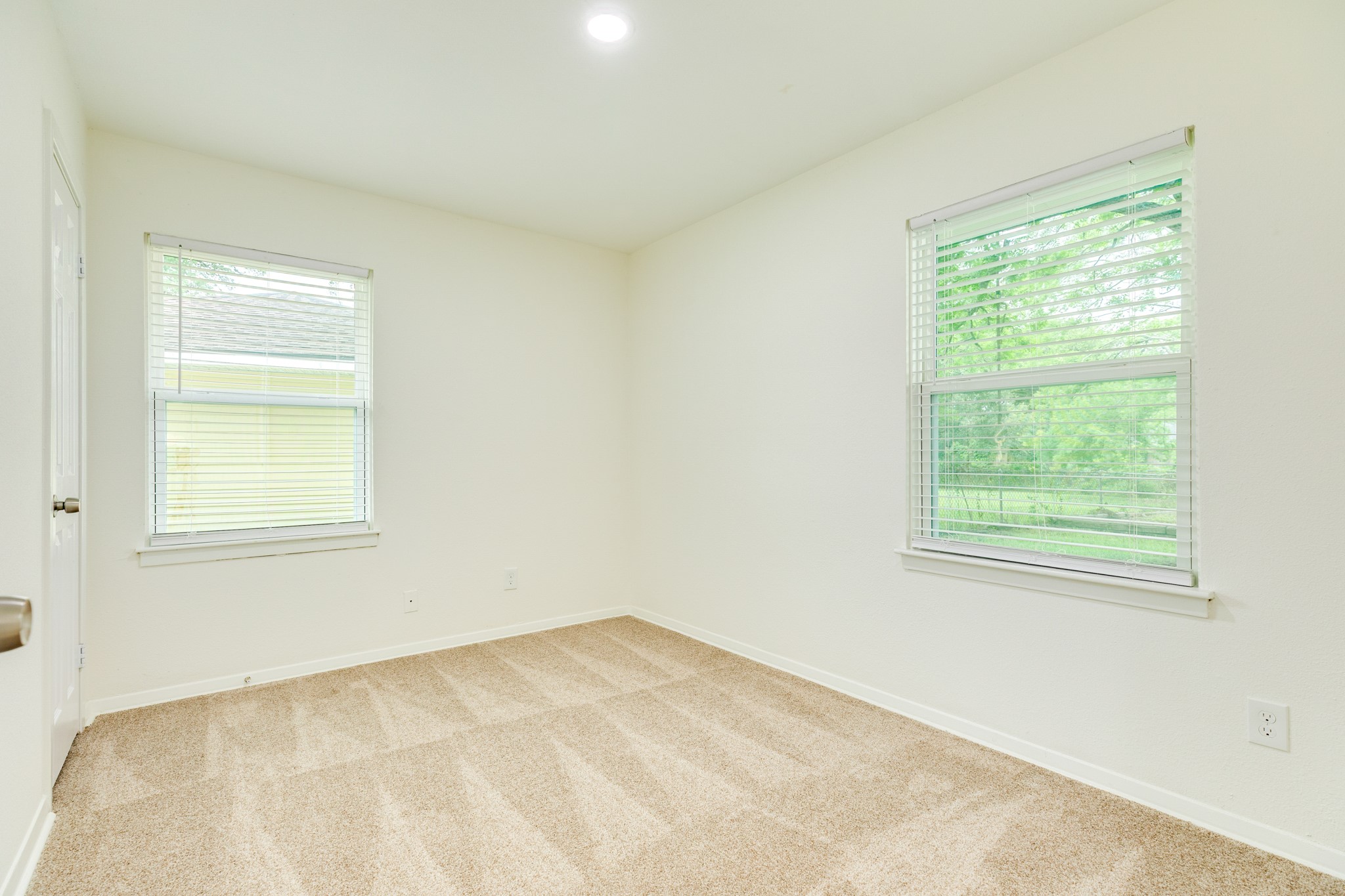 408 Gardenia Street Property Photo 17