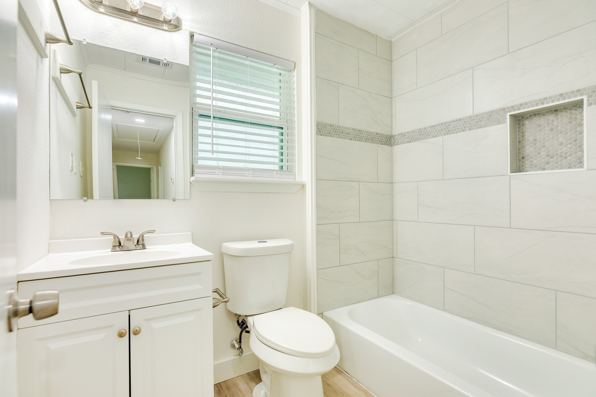 408 Gardenia Street Property Photo 18