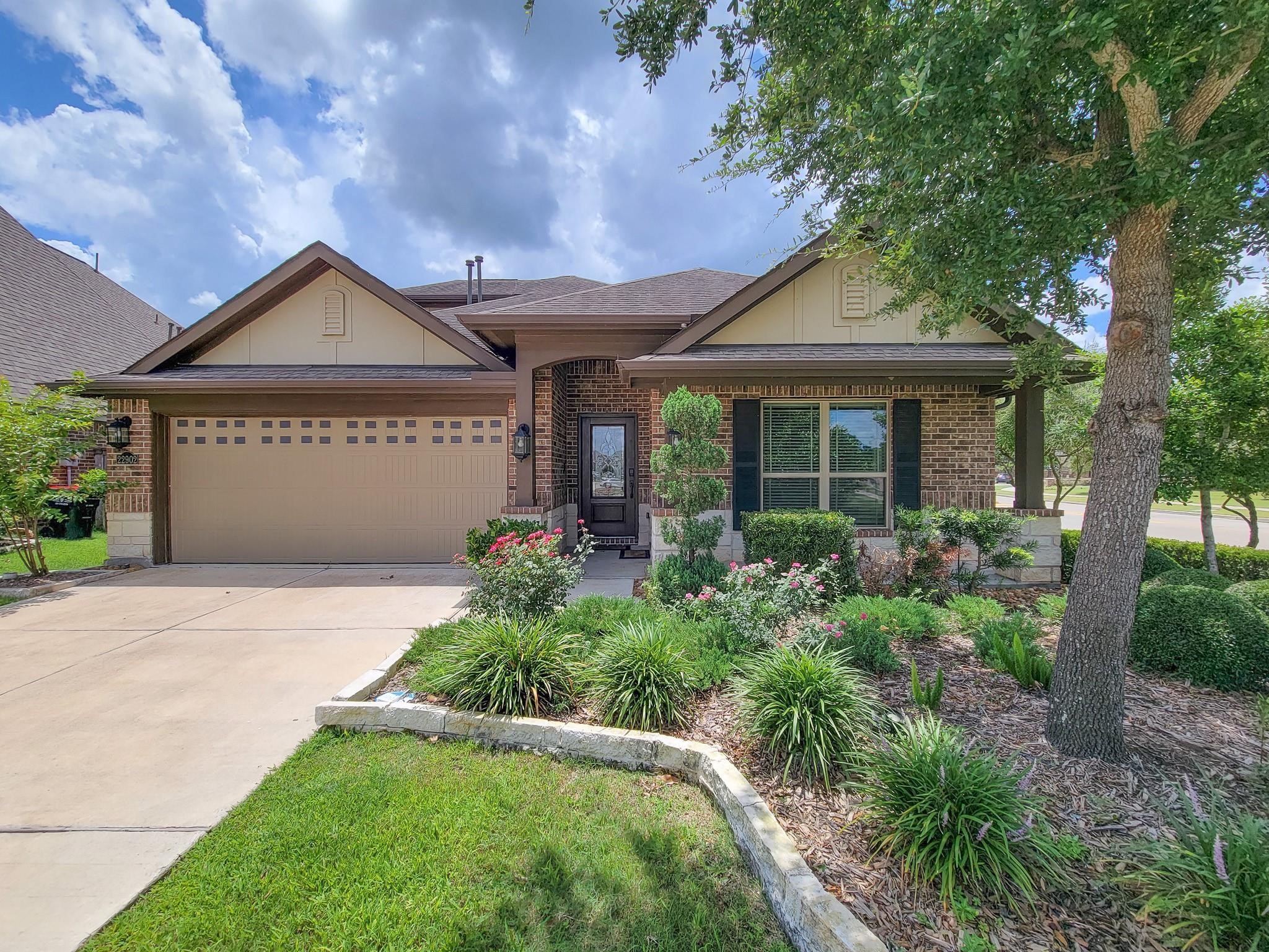 22902 Henderson Row Drive Property Photo 1
