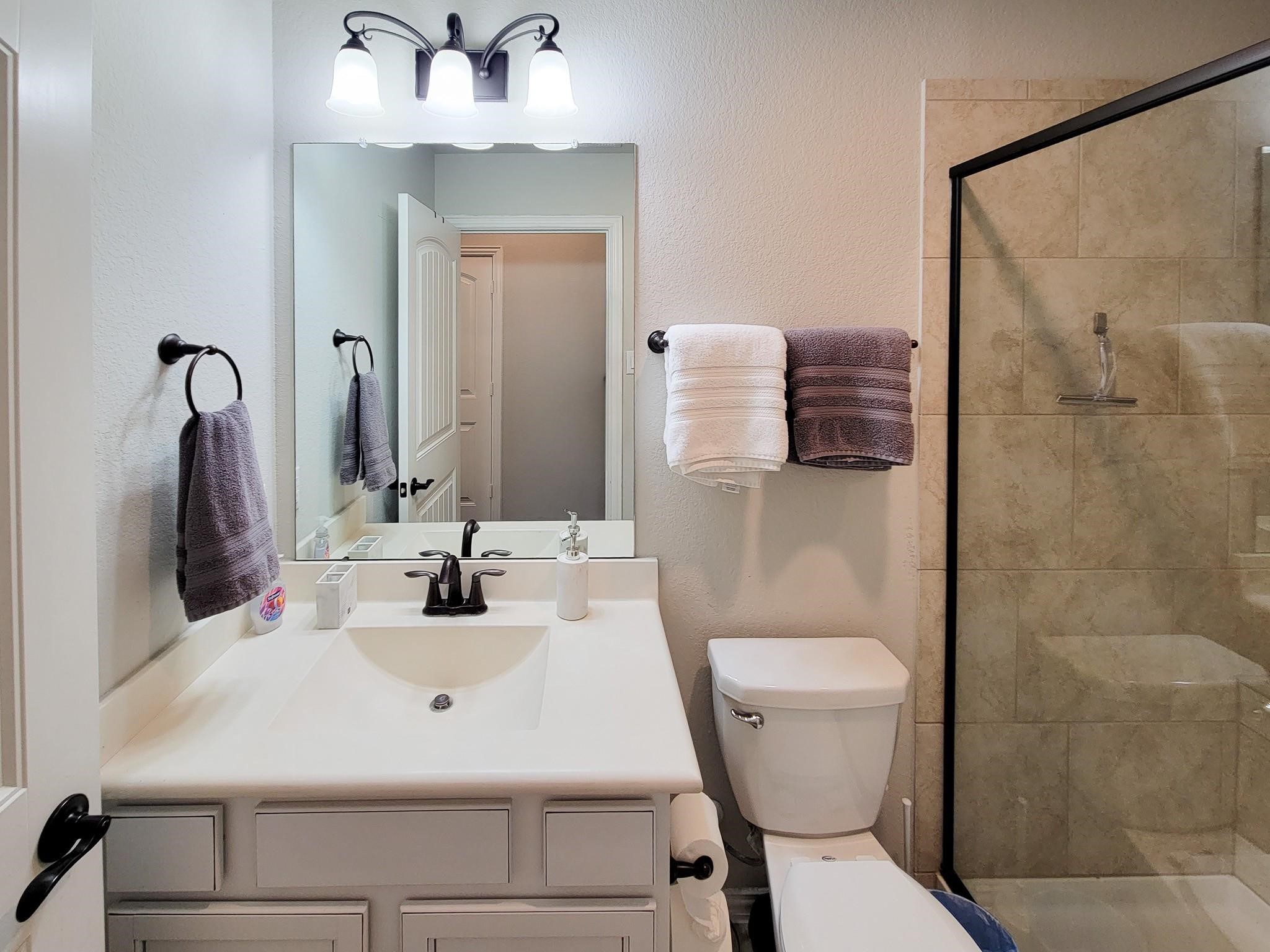22902 Henderson Row Drive Property Photo 12