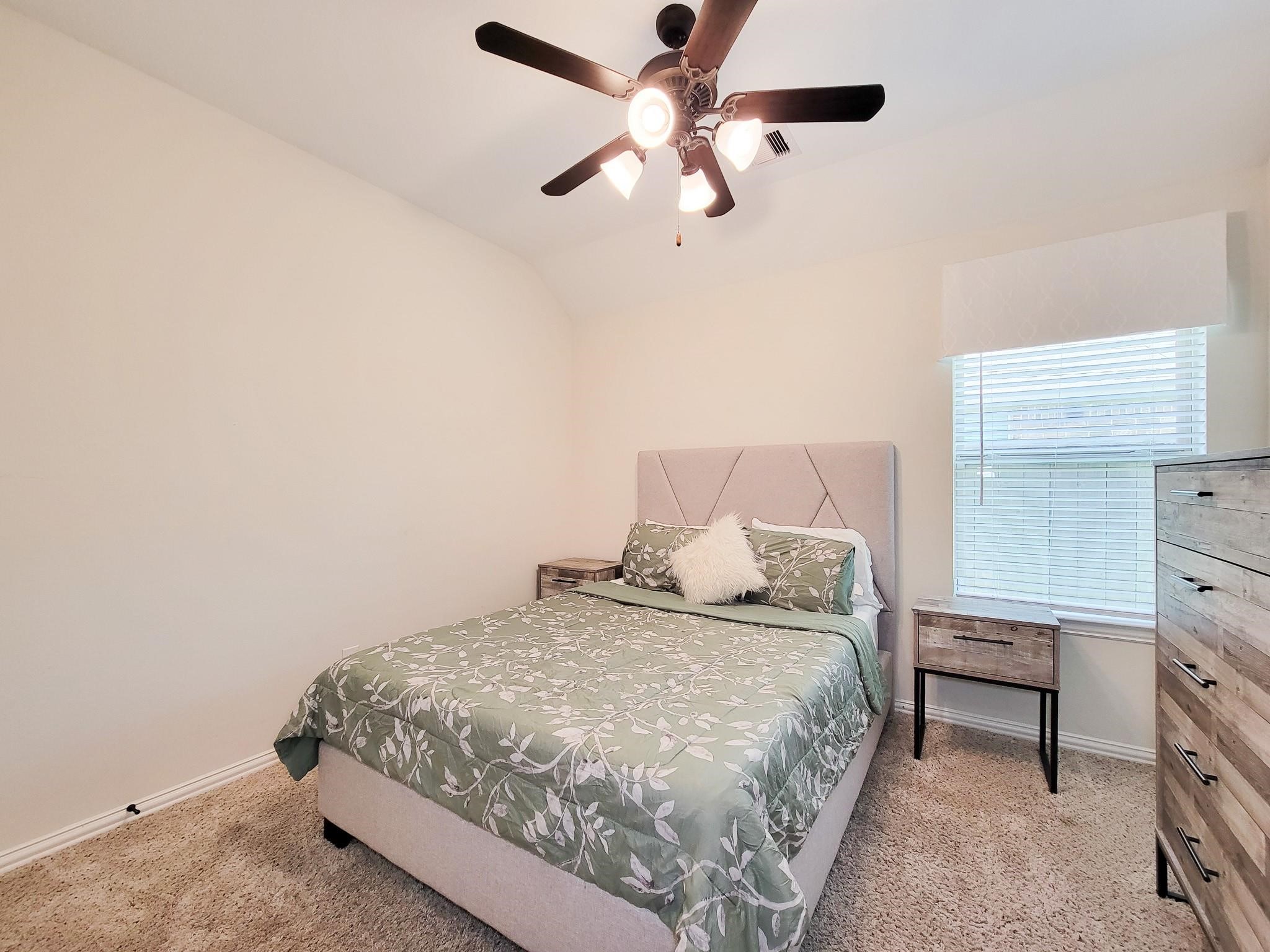 22902 Henderson Row Drive Property Photo 17