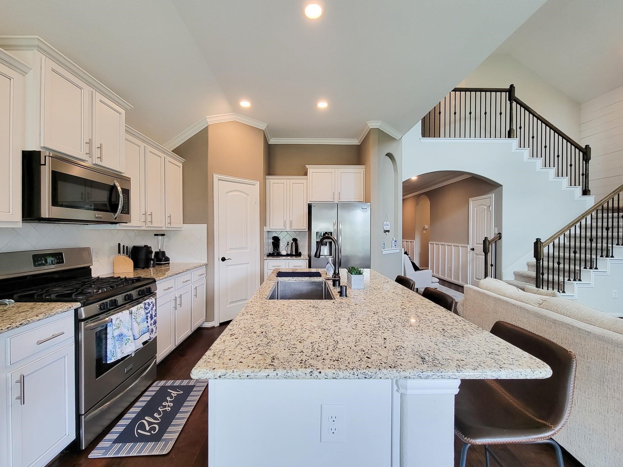 22902 Henderson Row Drive Property Photo 26