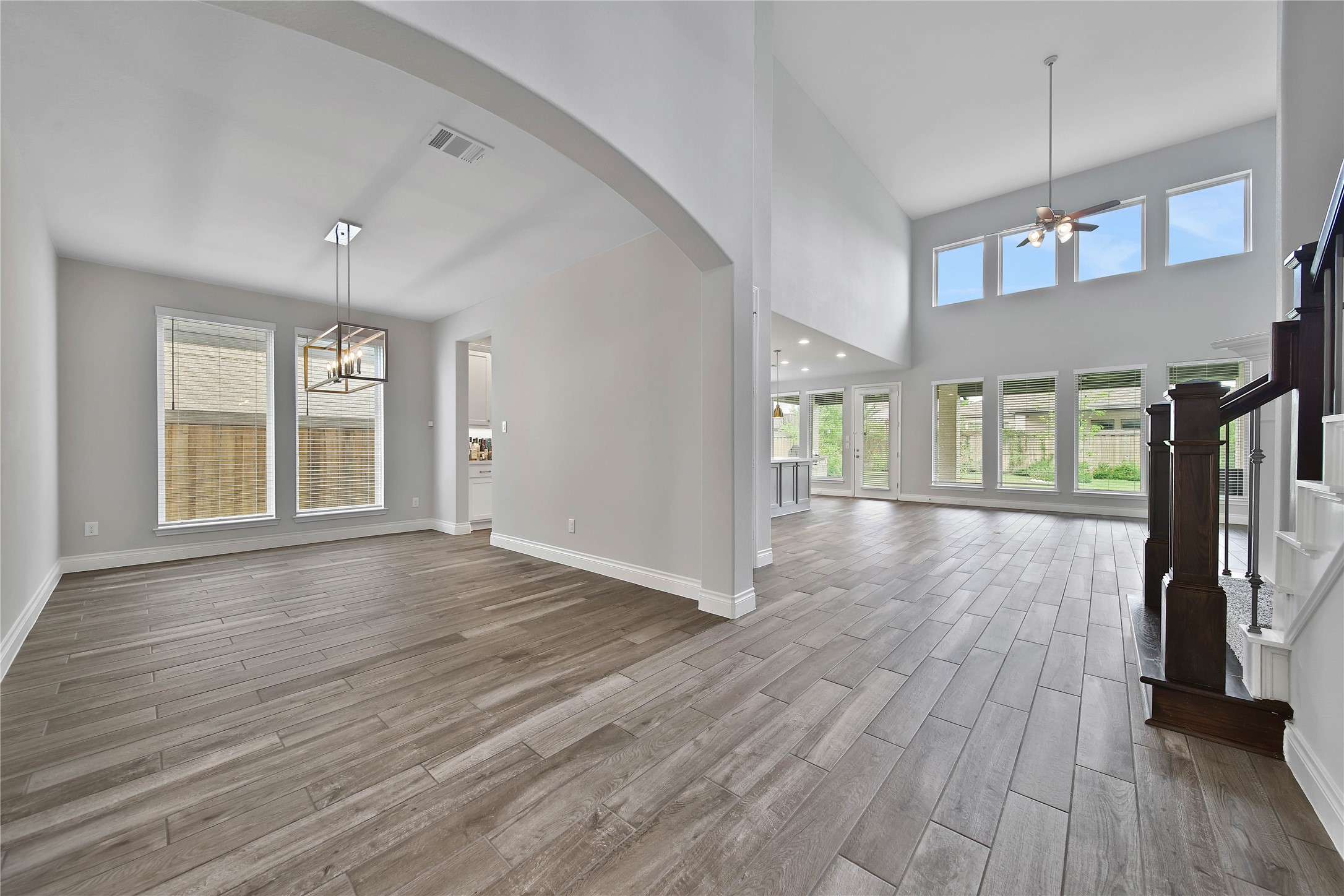4525 Woodland Bend Court Property Photo 9