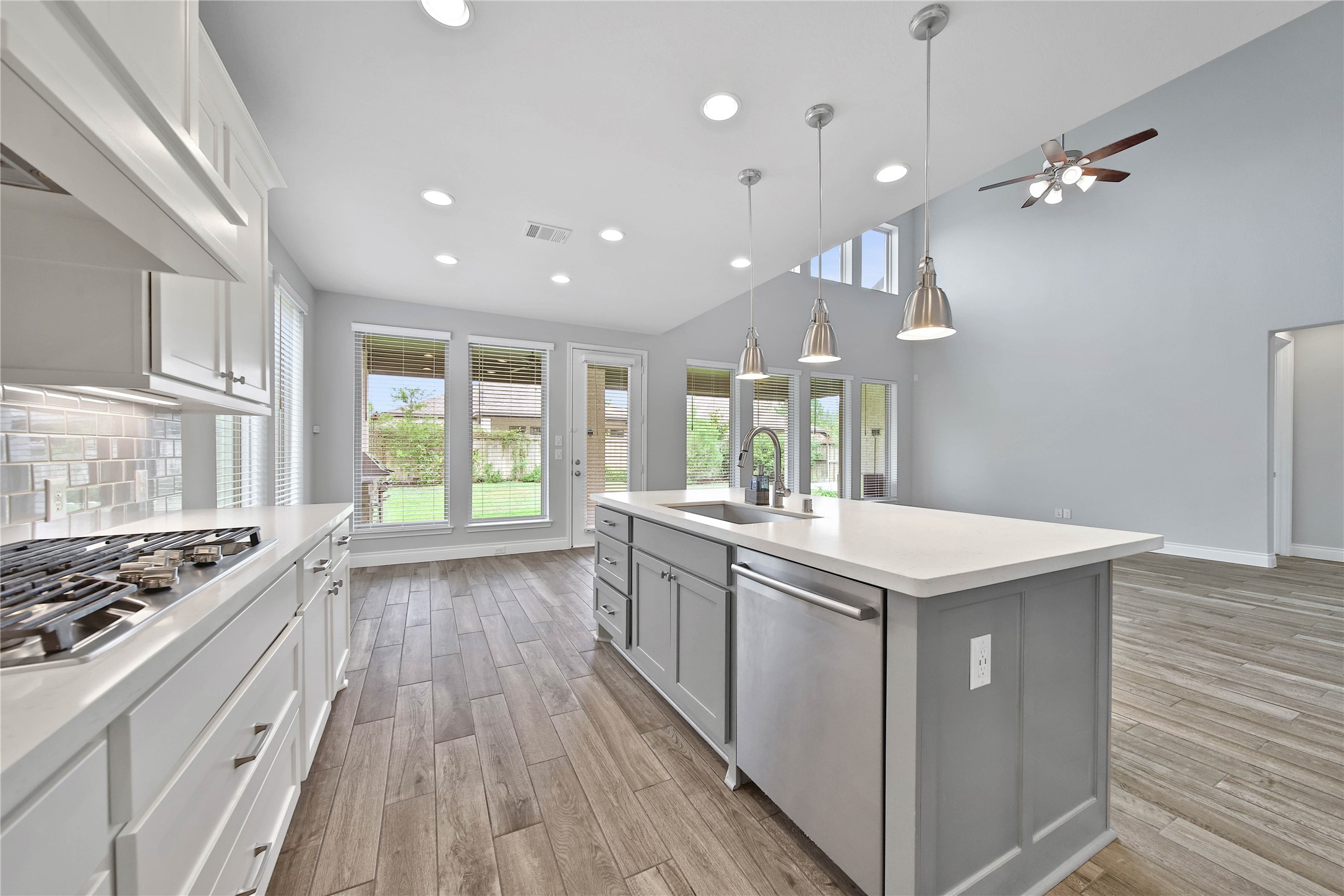 4525 Woodland Bend Court Property Photo 17