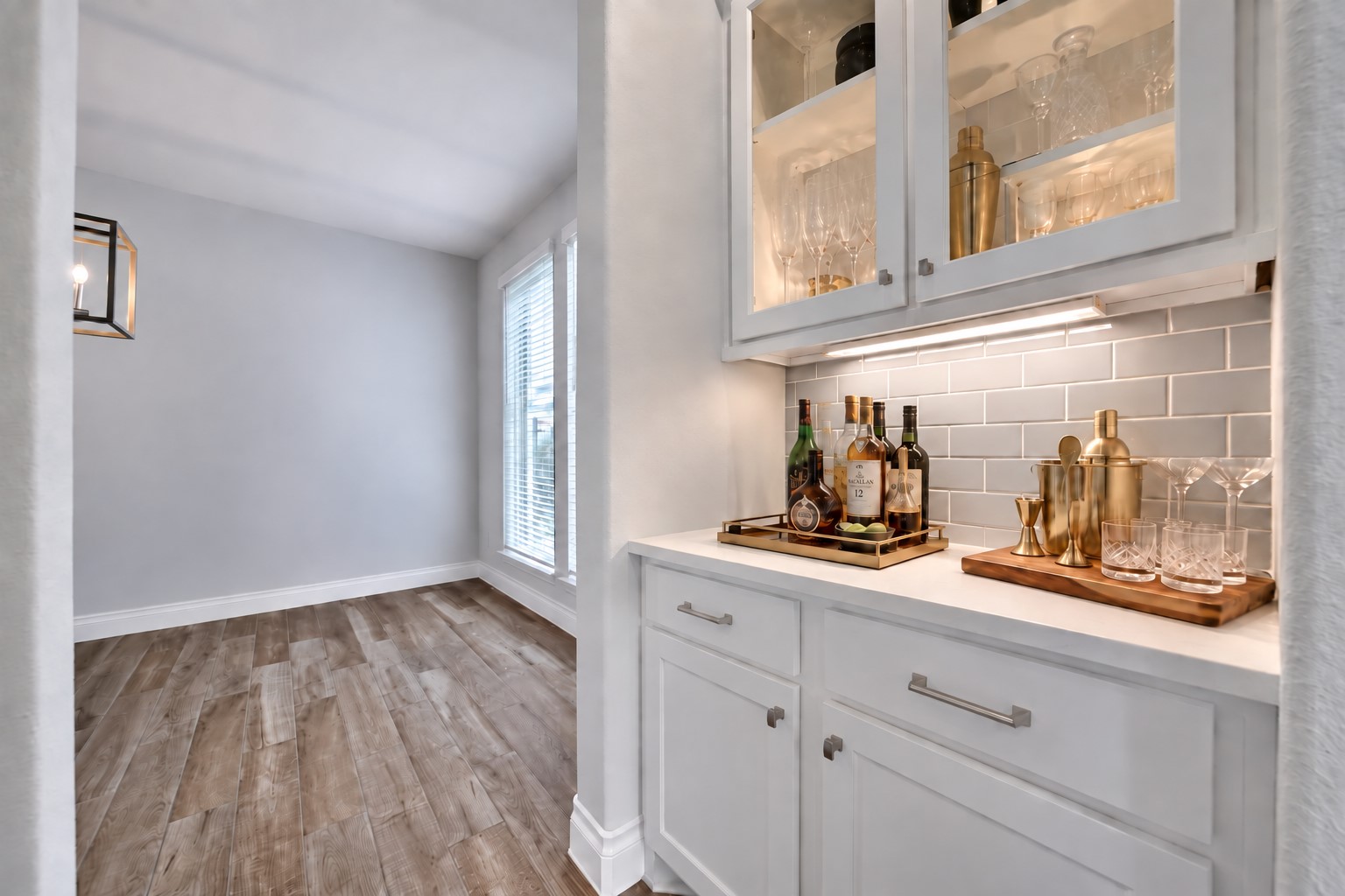 4525 Woodland Bend Court Property Photo 18