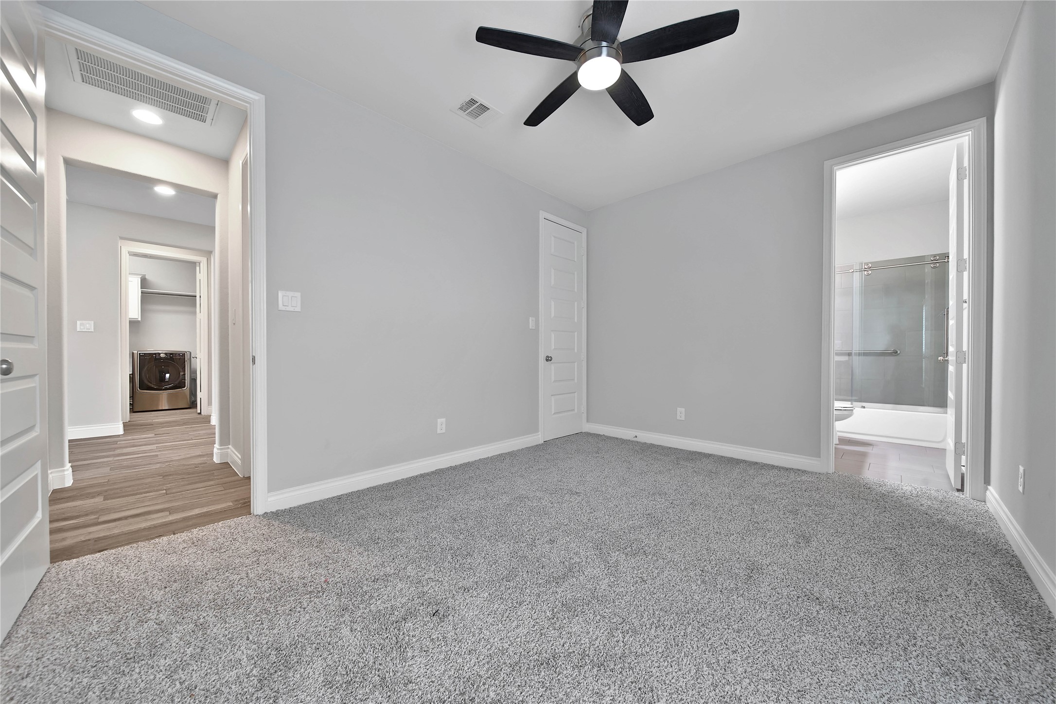 4525 Woodland Bend Court Property Photo 32