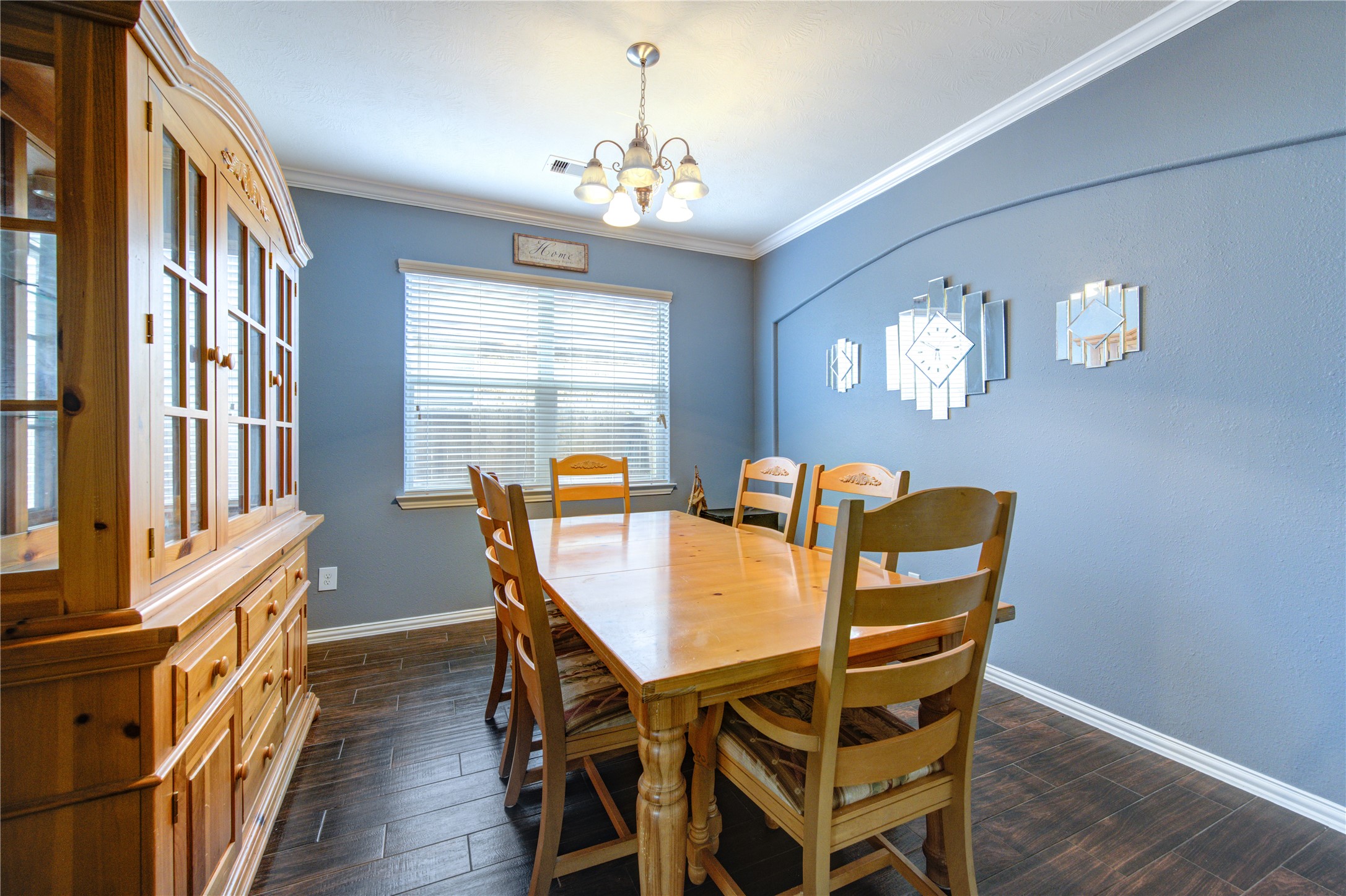 24514 Hikers Bend Drive Property Photo 7