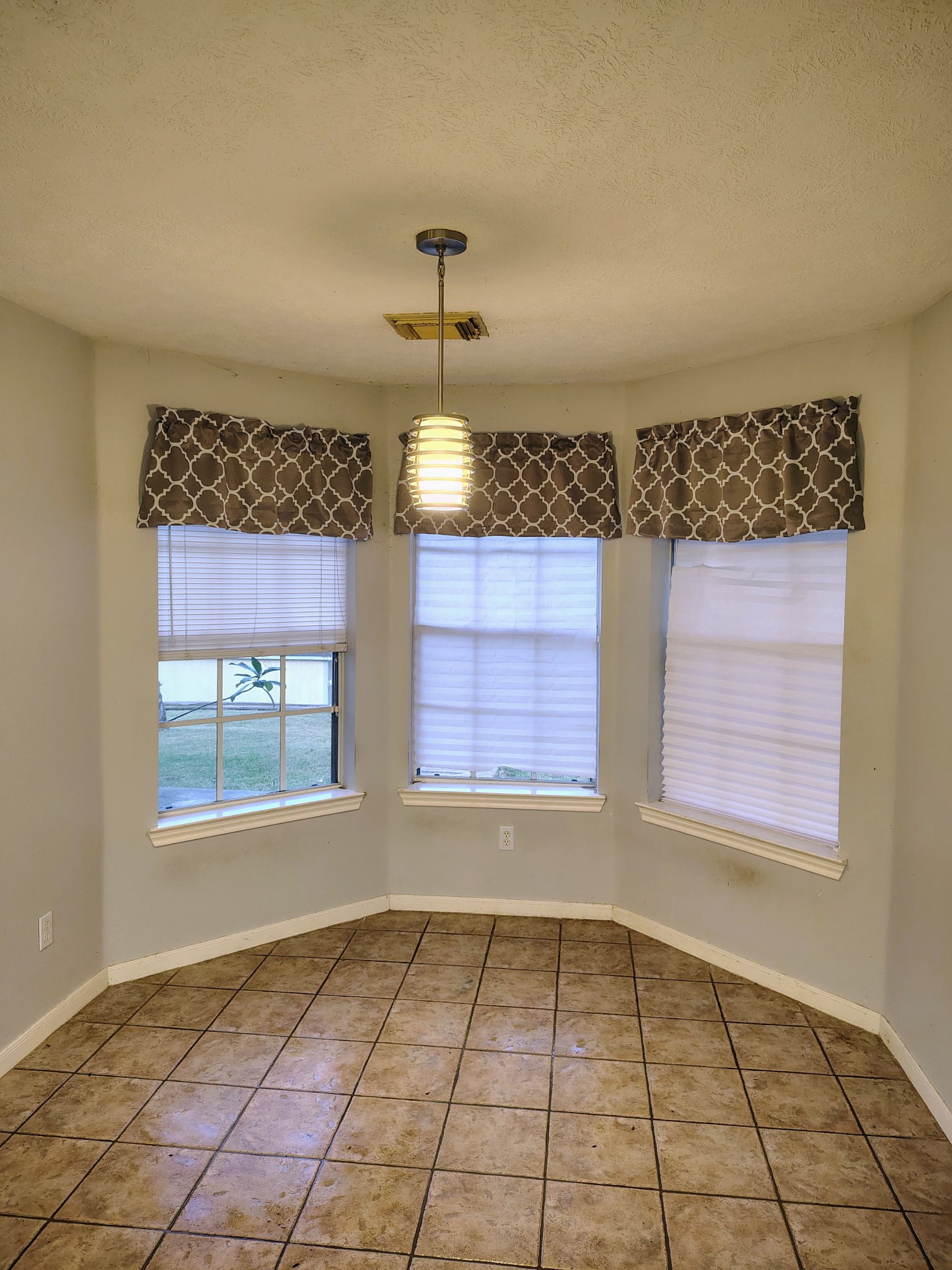3443 Shore Shadows Drive Property Photo 11