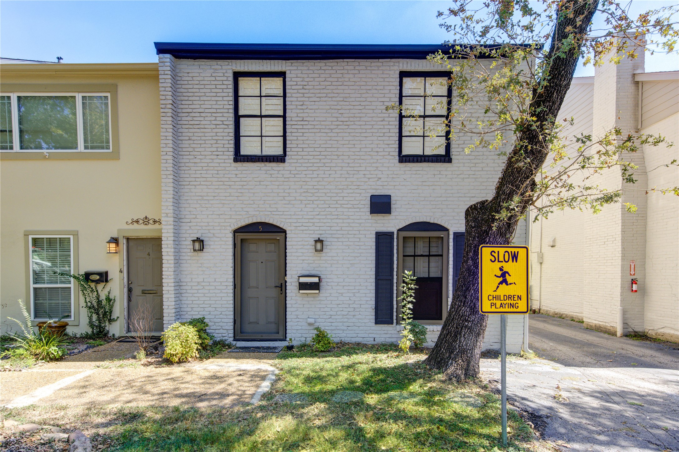 940 Wycliffe Drive 5 Property Photo