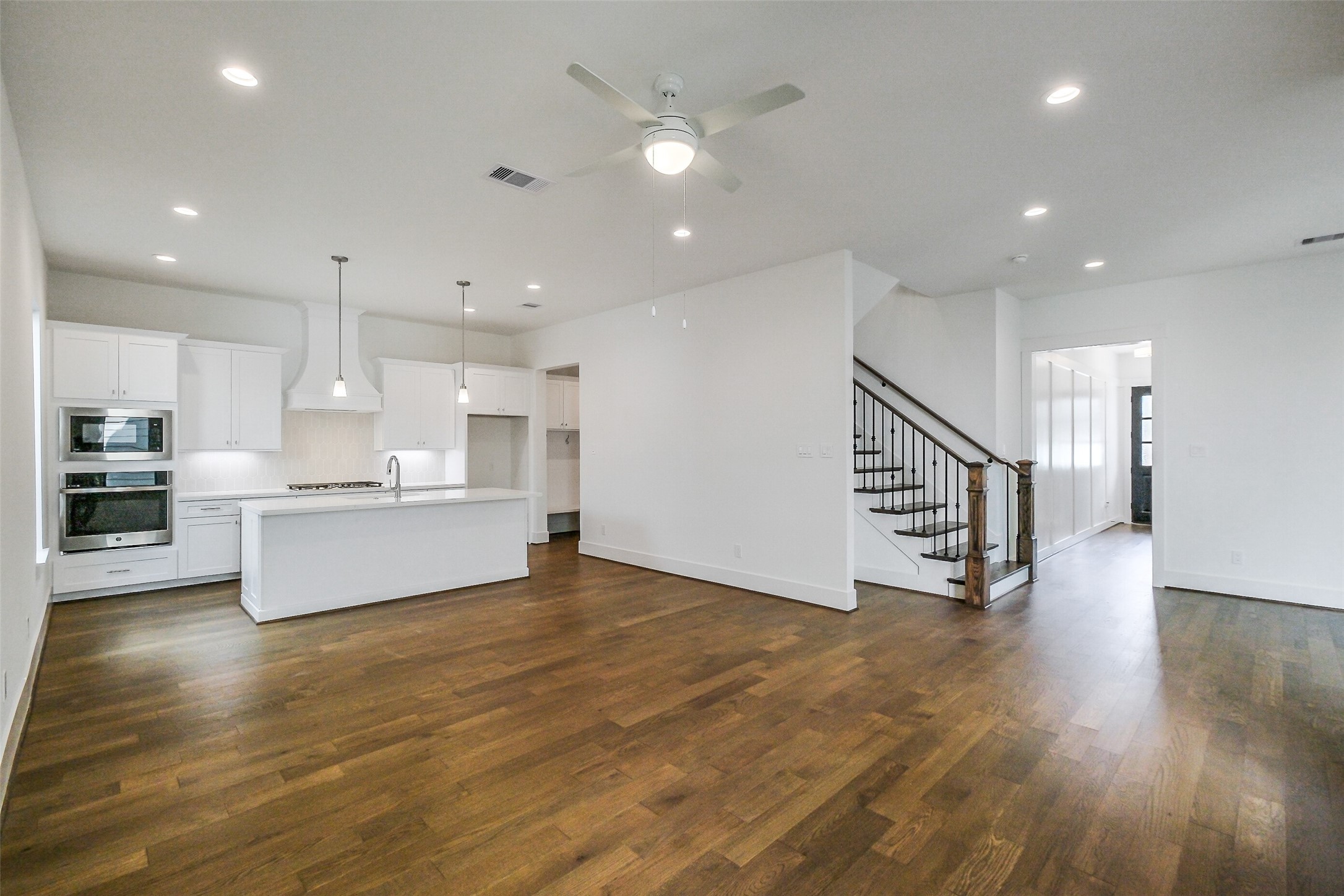 3520 Harvest Dance Drive Property Photo 13