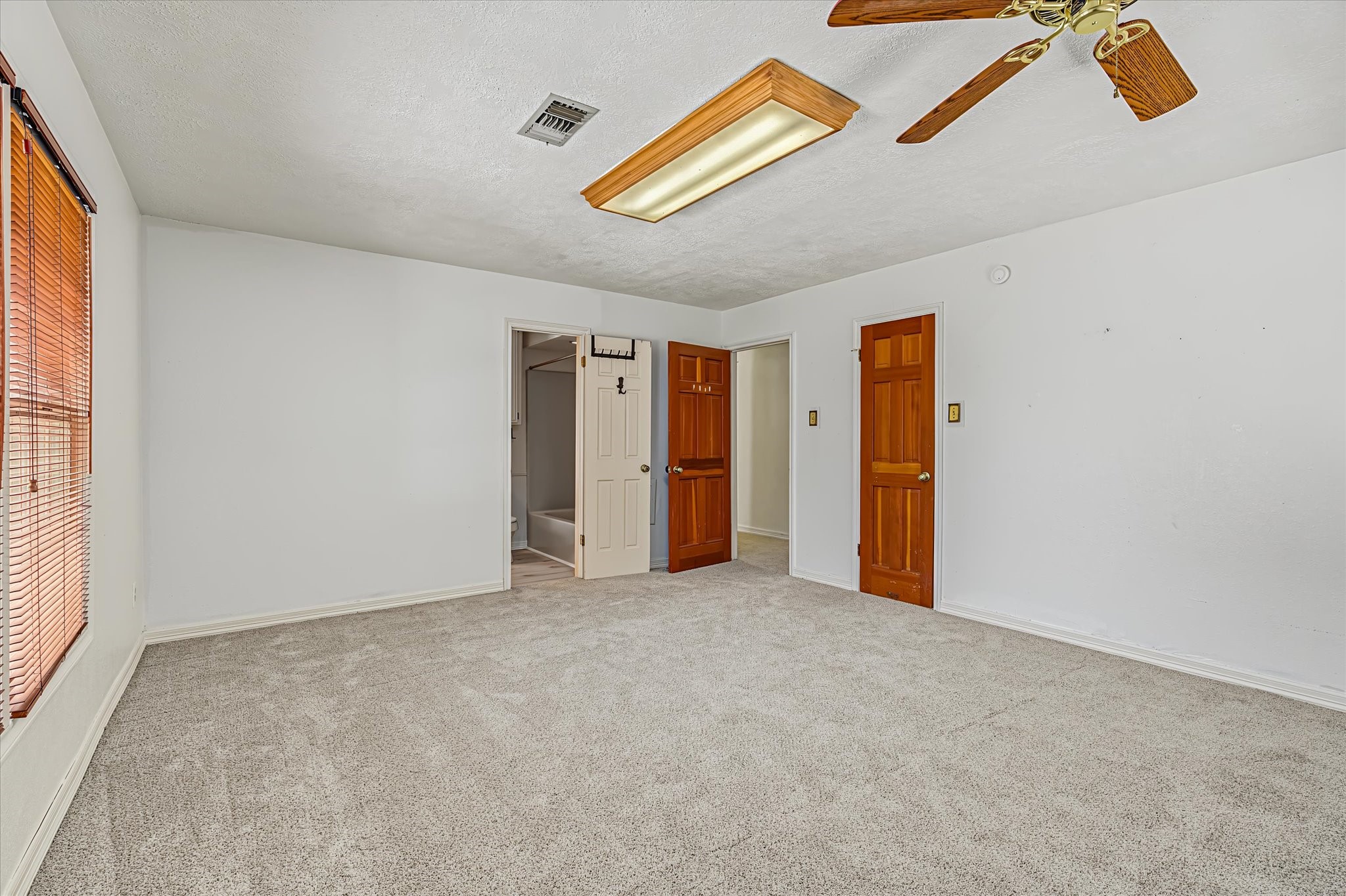 301 Fm-1011 Property Photo 31