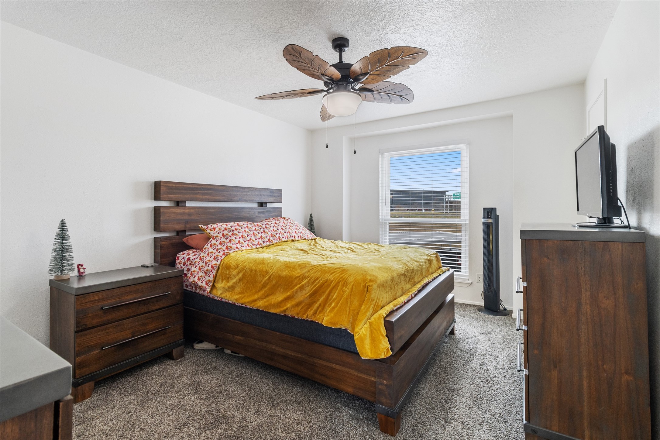 7600 Emmett F Lowry Expressway 1102 Property Photo 12