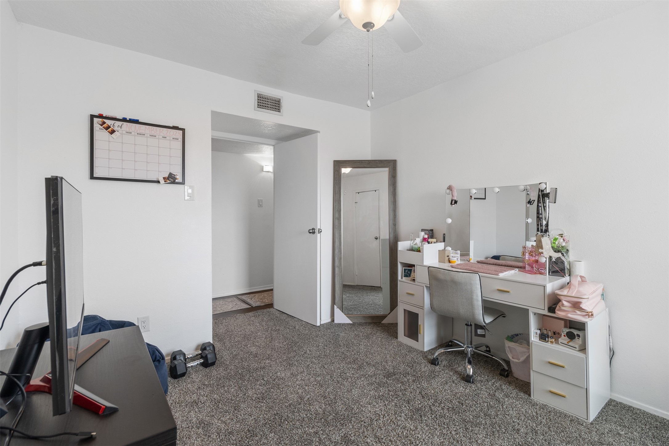 7600 Emmett F Lowry Expressway 1102 Property Photo 20