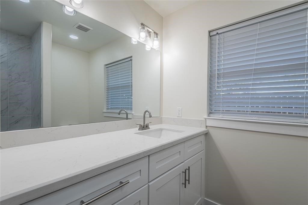 6003 De Moss Drive Property Photo 16