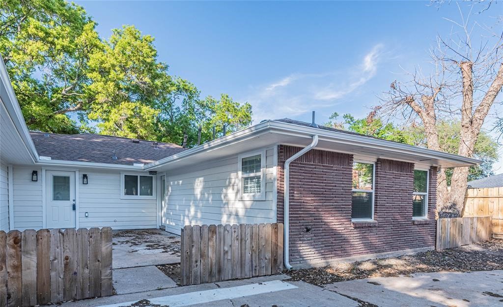 6003 De Moss Drive Property Photo 17