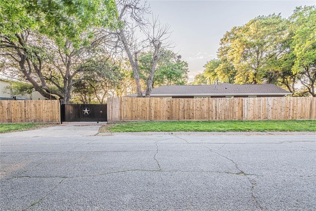 6003 De Moss Drive Property Photo 20