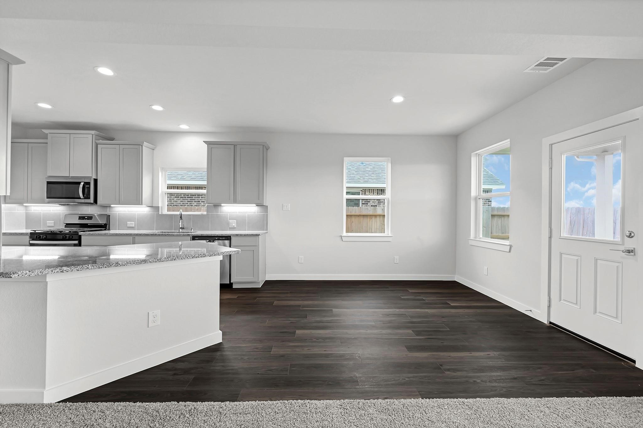 3025 Sorrento Hill Drive Property Photo 8