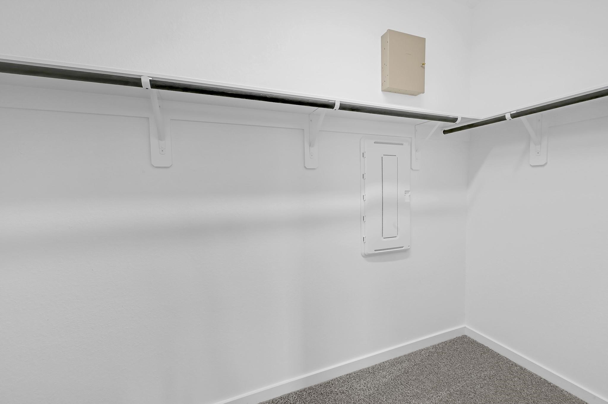 3025 Sorrento Hill Drive Property Photo 13
