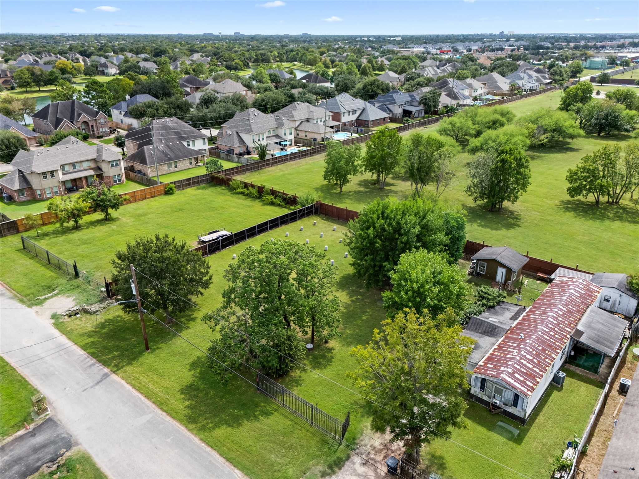 15105 Tomasa Street Property Photo 11