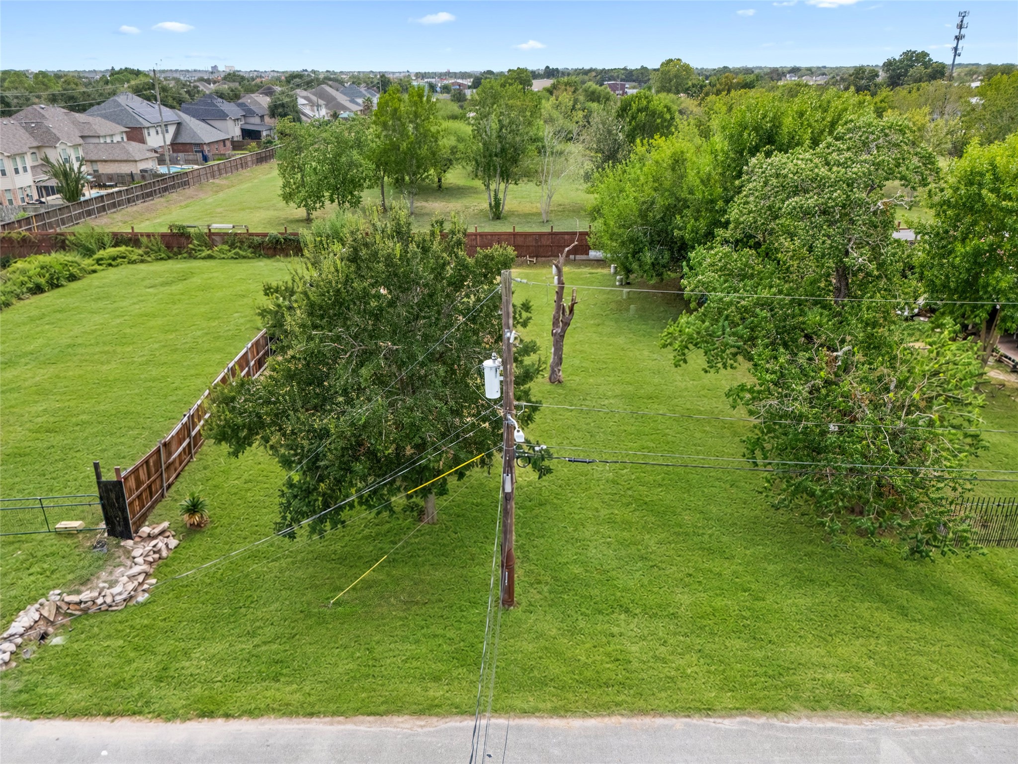15105 Tomasa Street Property Photo 25