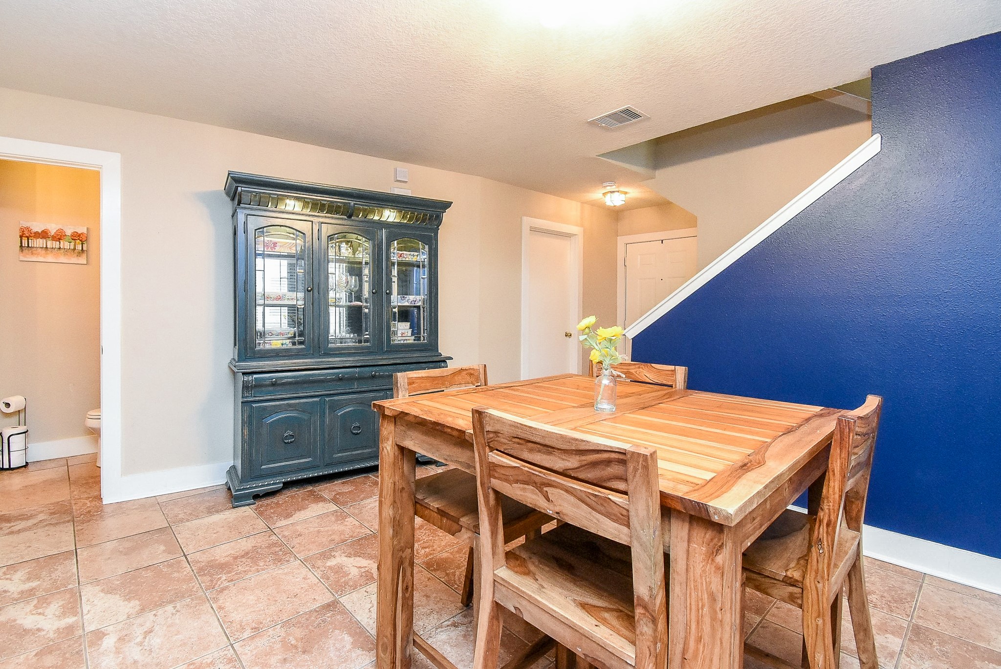 10735 Cobblecreek Way Property Photo 4