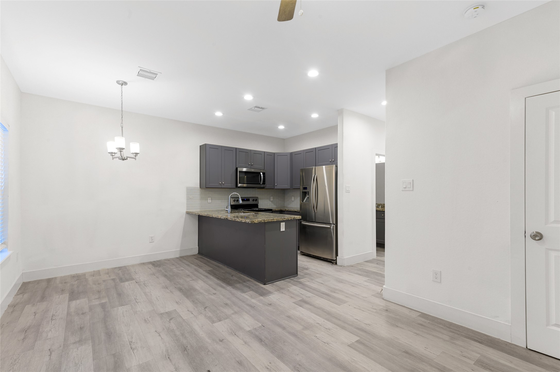 7225 Kassarine Pass A Property Photo 3