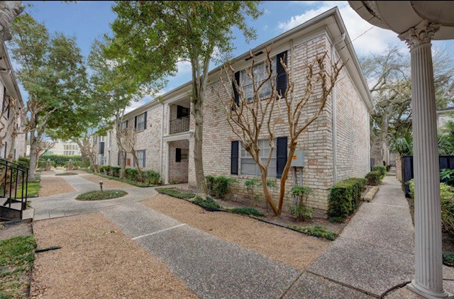 7900 Westheimer Road 117 Property Photo 1