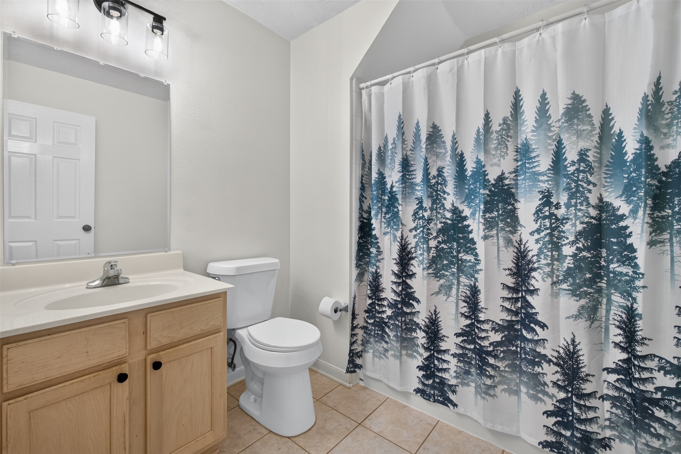 7506 Oak Bluff Drive Property Photo 20