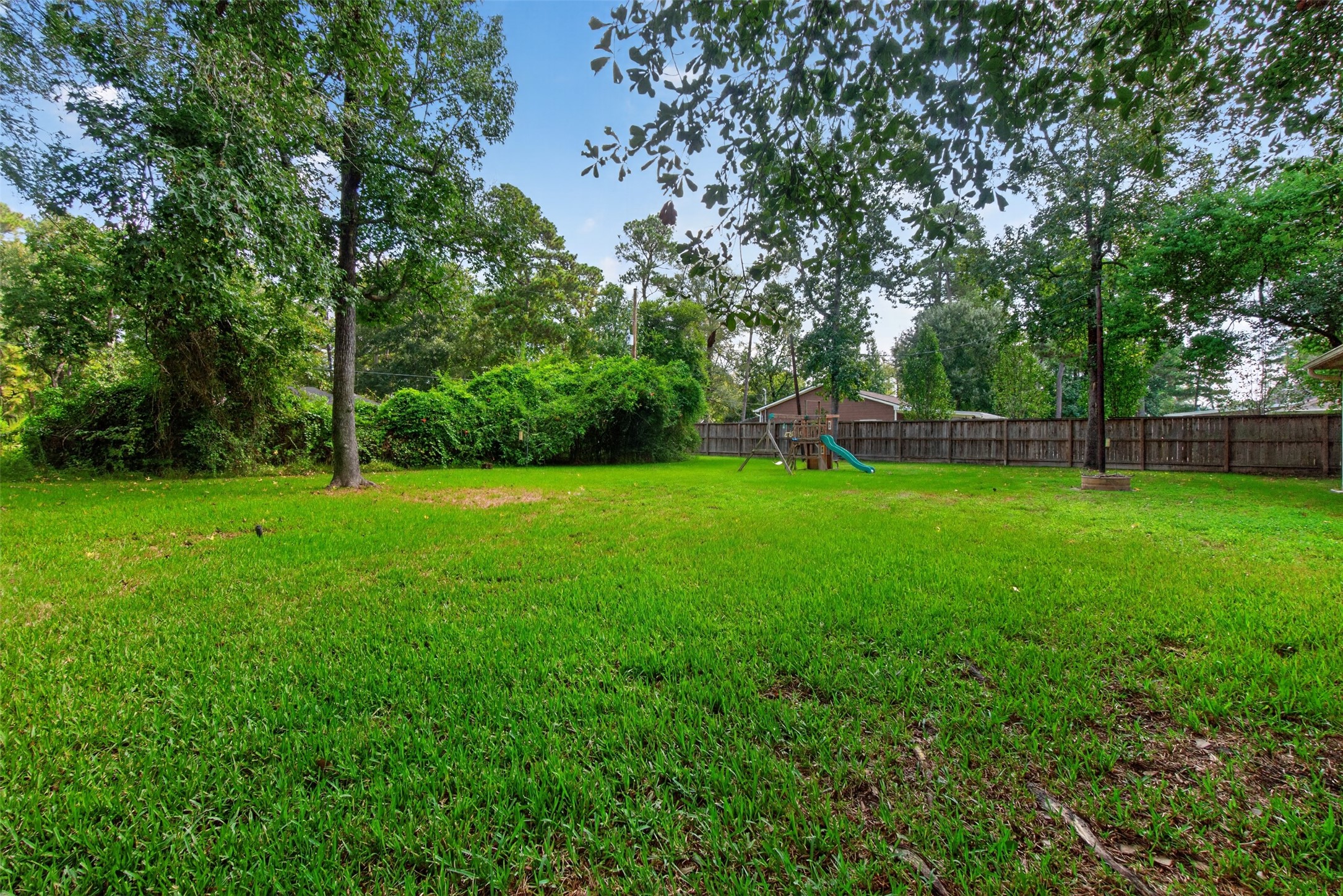 7506 Oak Bluff Drive Property Photo 33