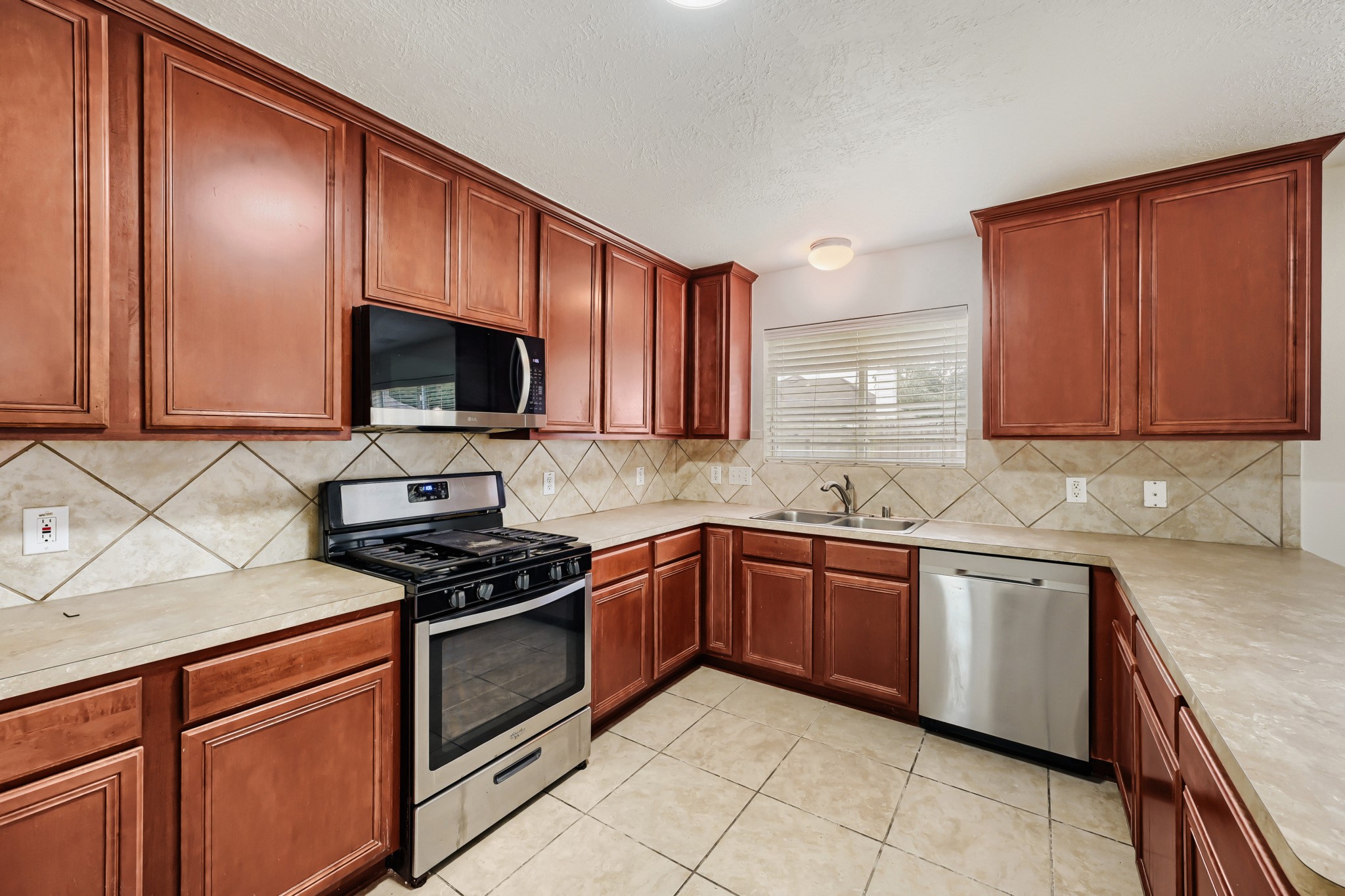 12018 Back Bay Ridge Way Property Photo 12
