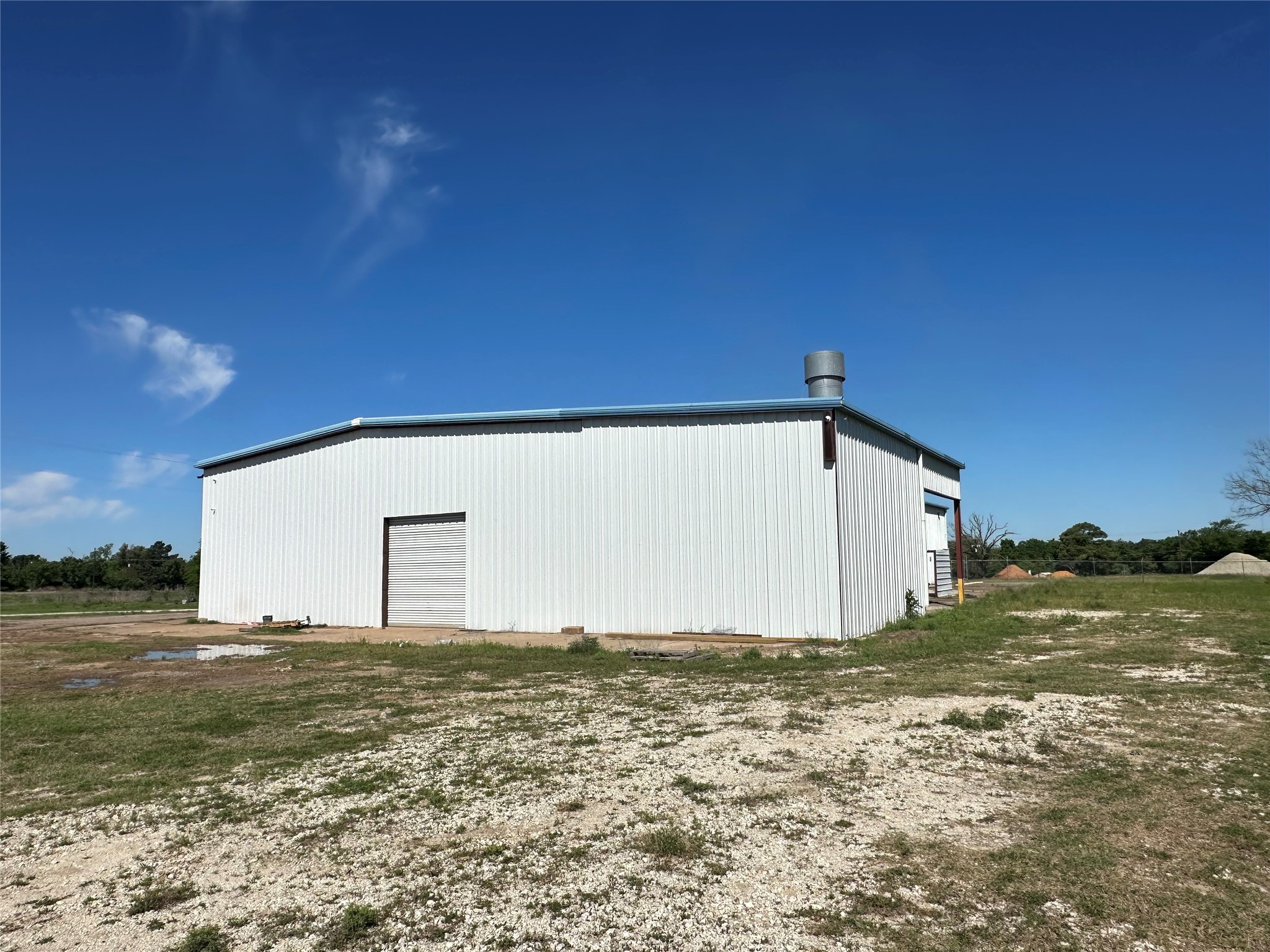 2013 W Us Highway 79 Property Photo 5
