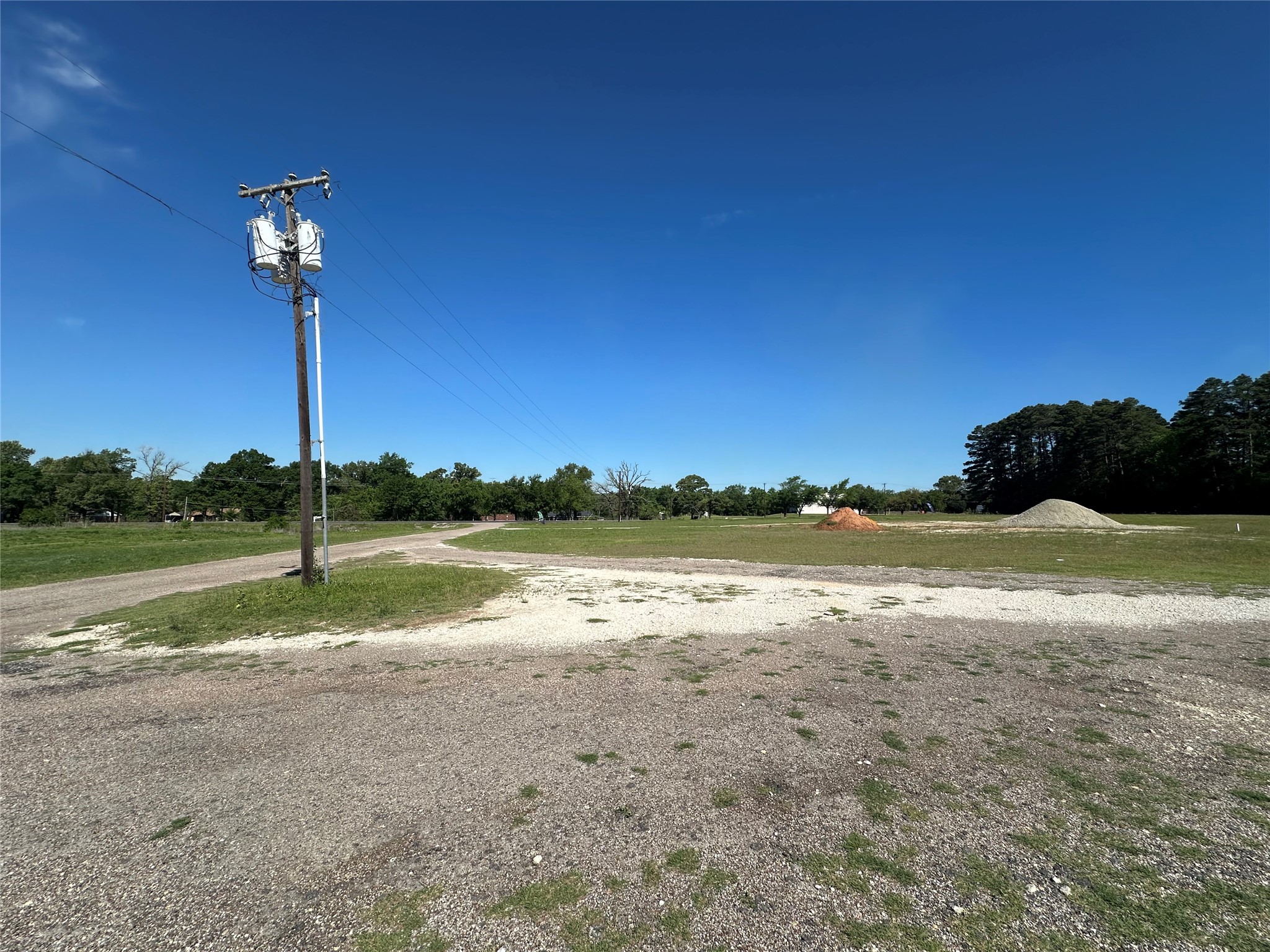 2013 W Us Highway 79 Property Photo 7