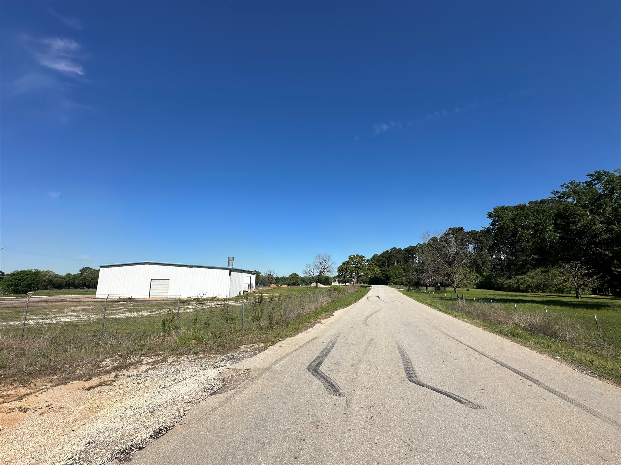 2013 W Us Highway 79 Property Photo 11