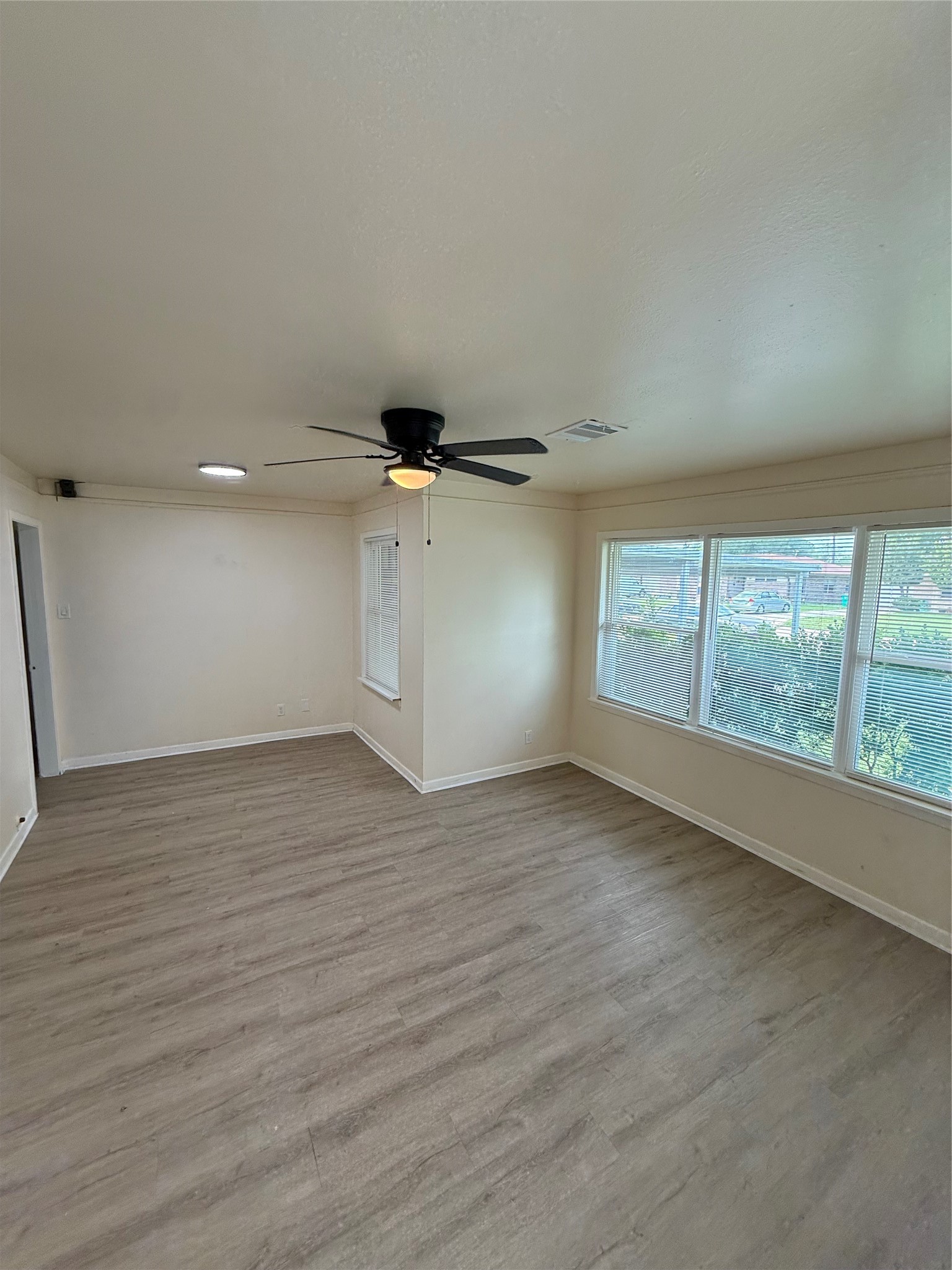407 Midway Drive Property Photo 2