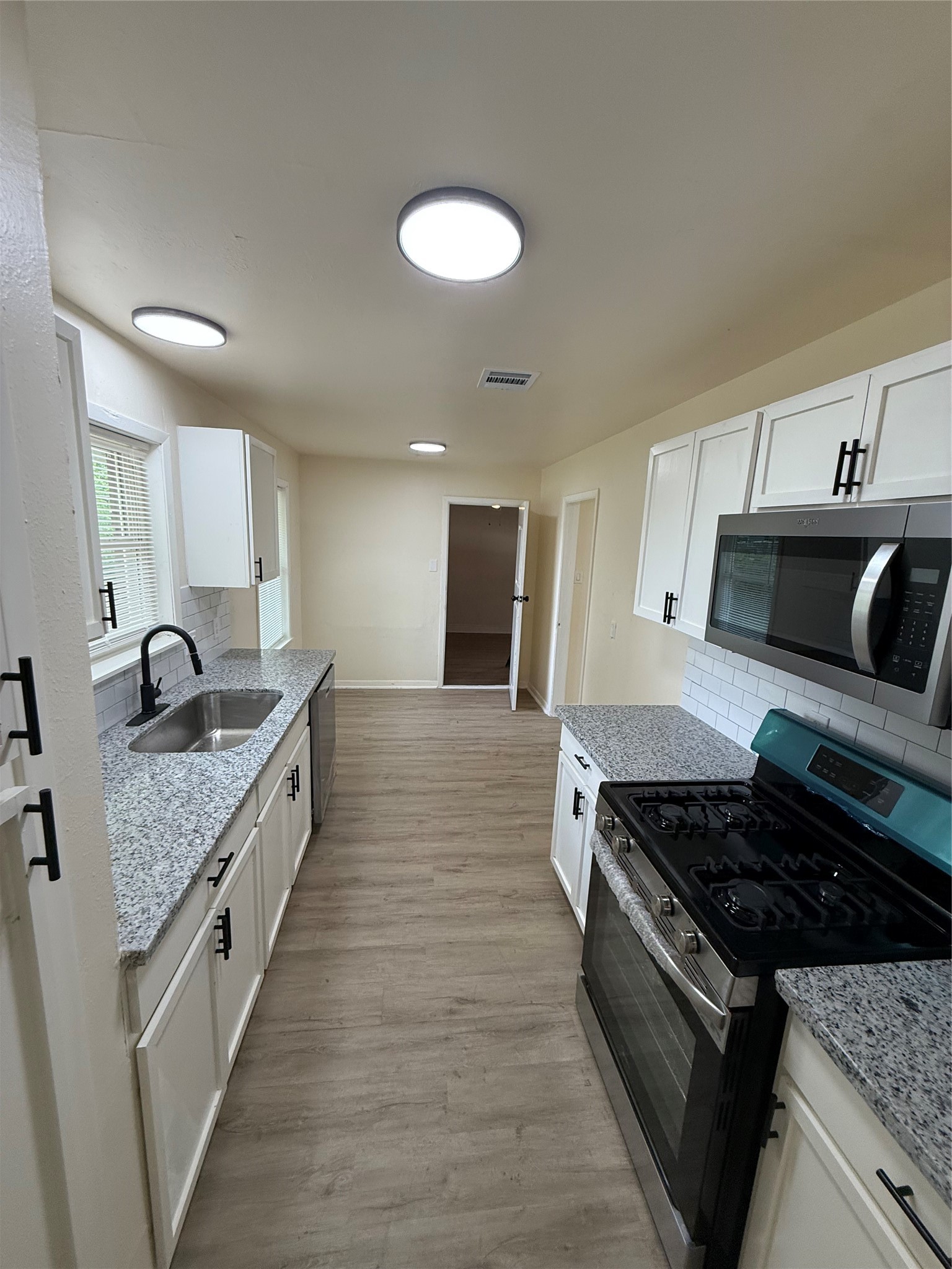 407 Midway Drive Property Photo 4