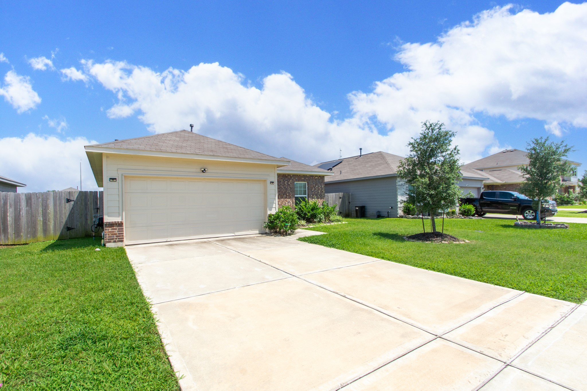 4430 Misty Woods Trail Property Photo 1
