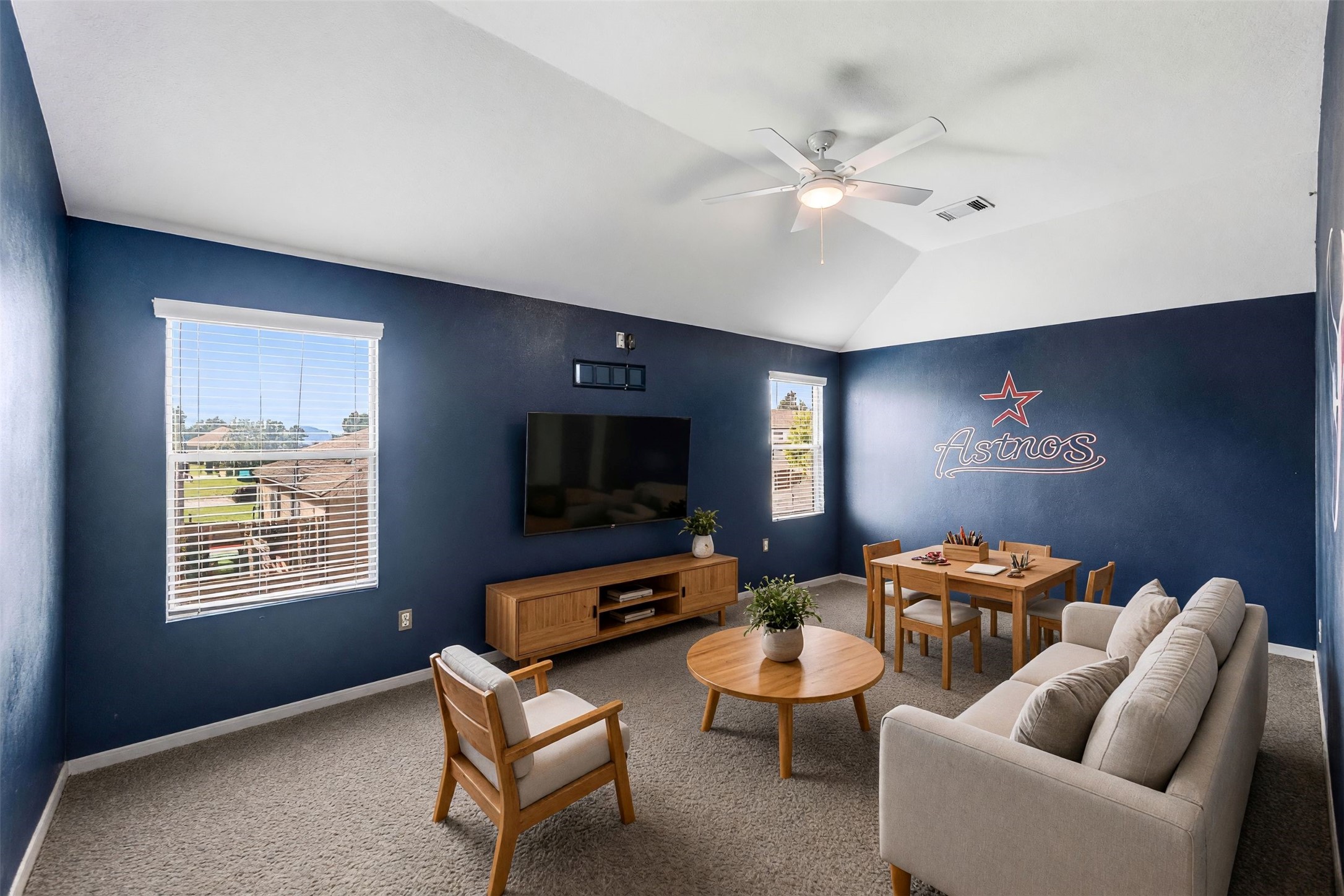 18511 Grove Brook Lane Property Photo 4