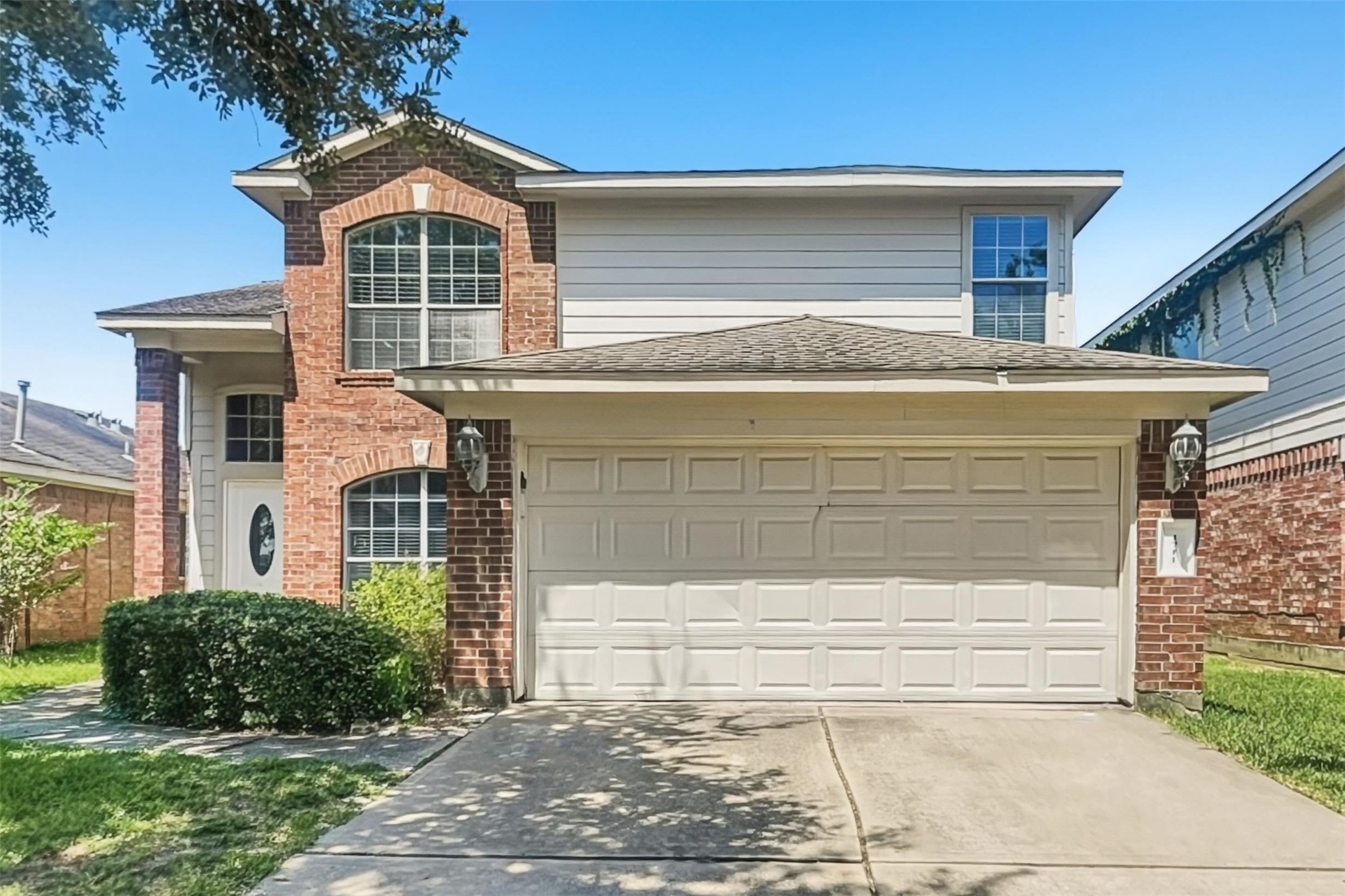1711 Mickle Creek Drive Property Photo 1