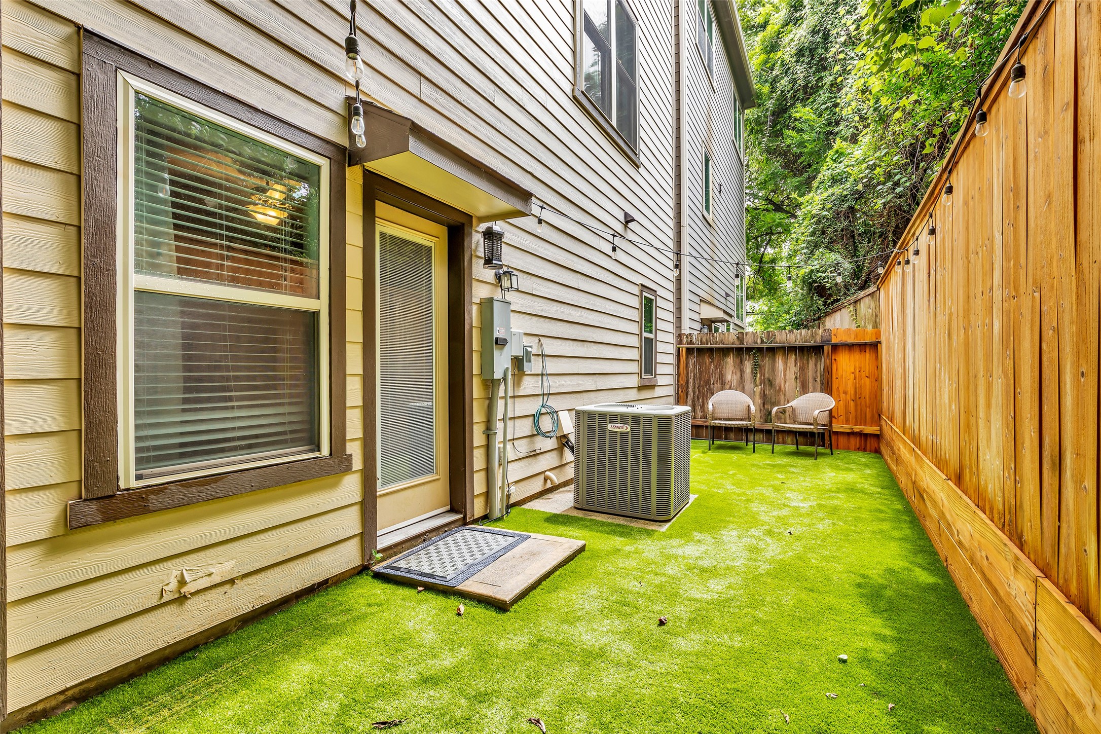 8905 Wind Springs Drive Property Photo 4