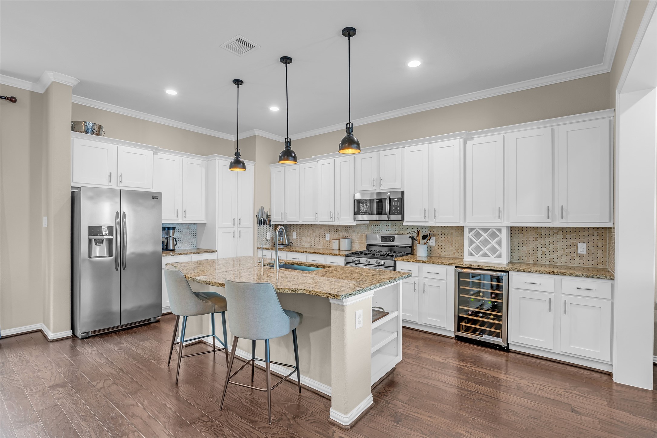8905 Wind Springs Drive Property Photo 11